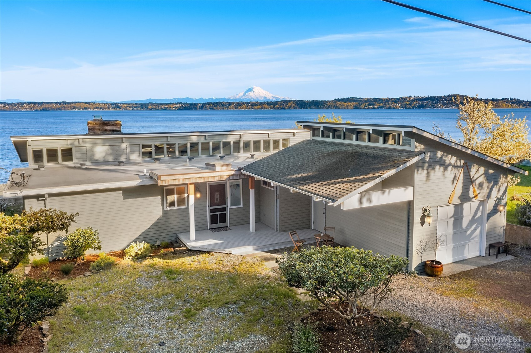 27518 Sandy Shores Drive SW, Vashon, WA 98070