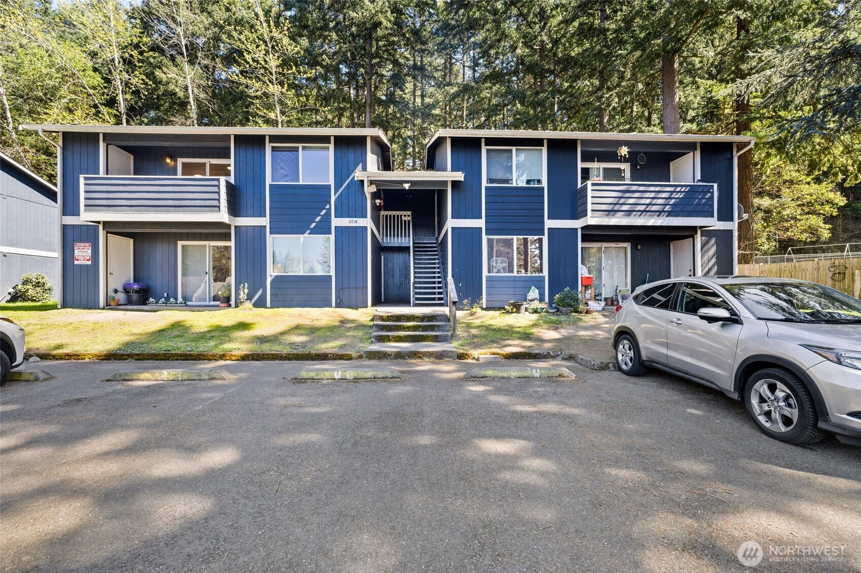 2076 E 56th Street, Tacoma, WA 98404