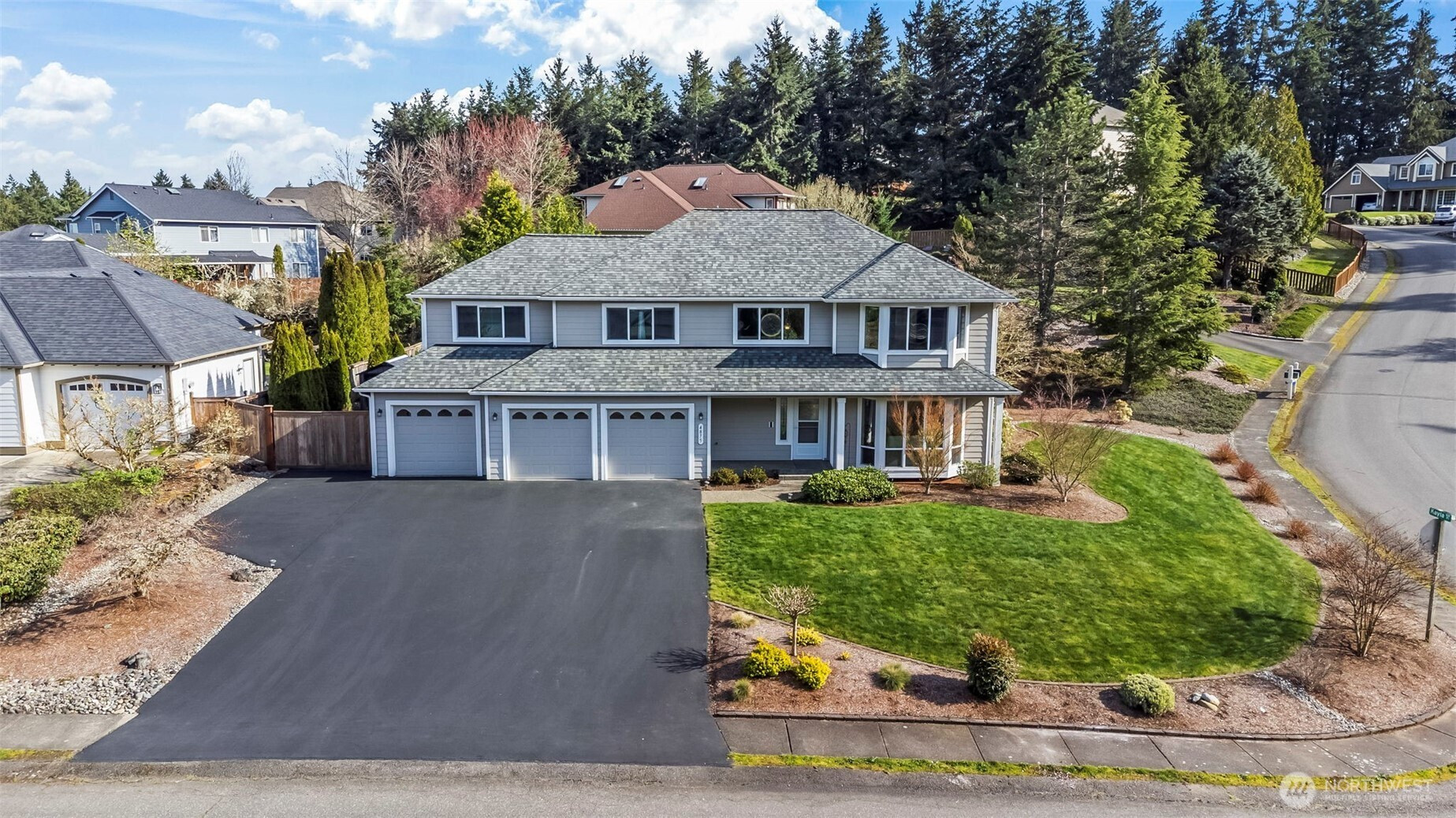 4875 NW Walgren Drive, Silverdale, WA 98383