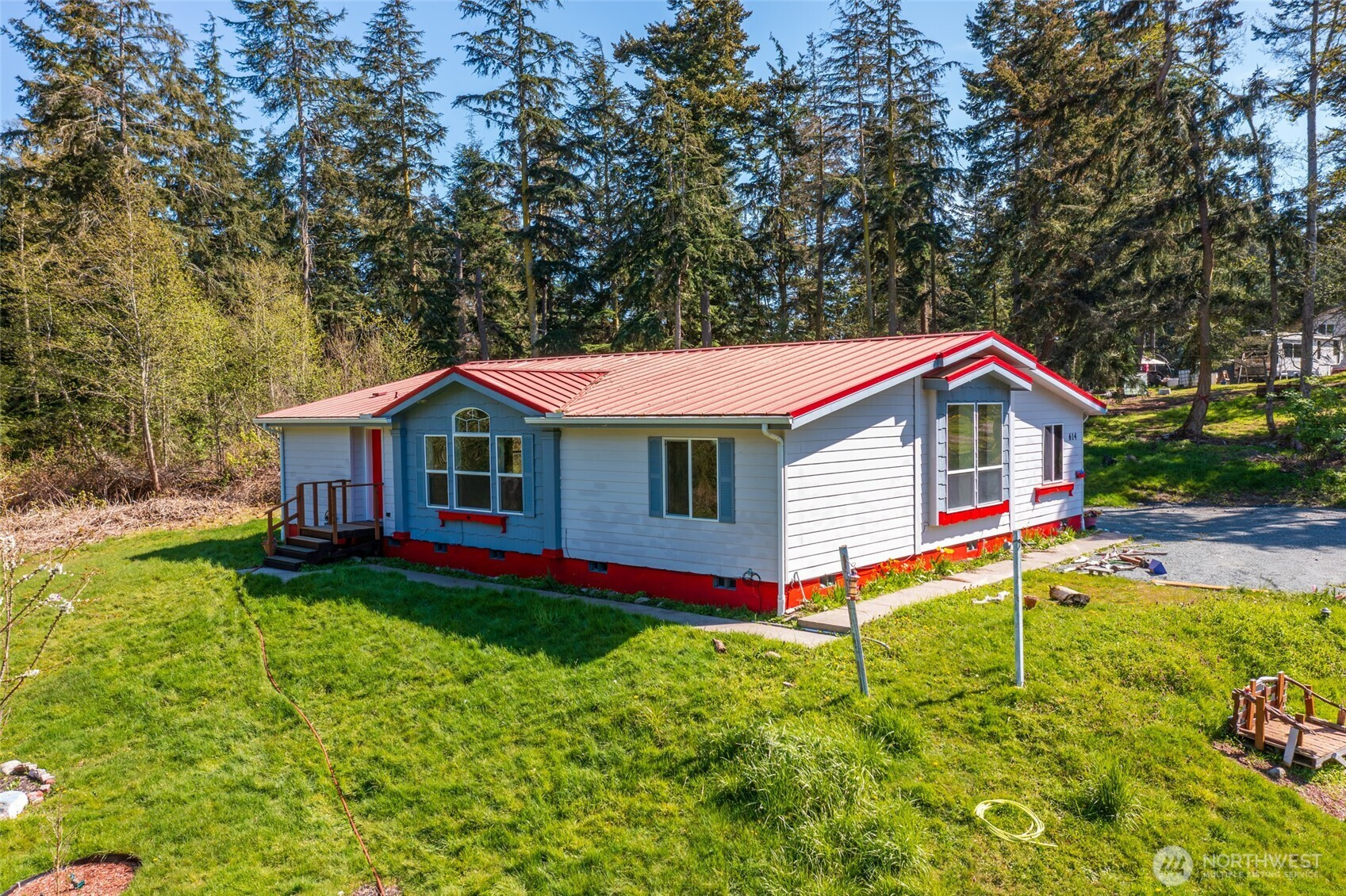 614 Richardson Court, Oak Harbor, WA 98277
