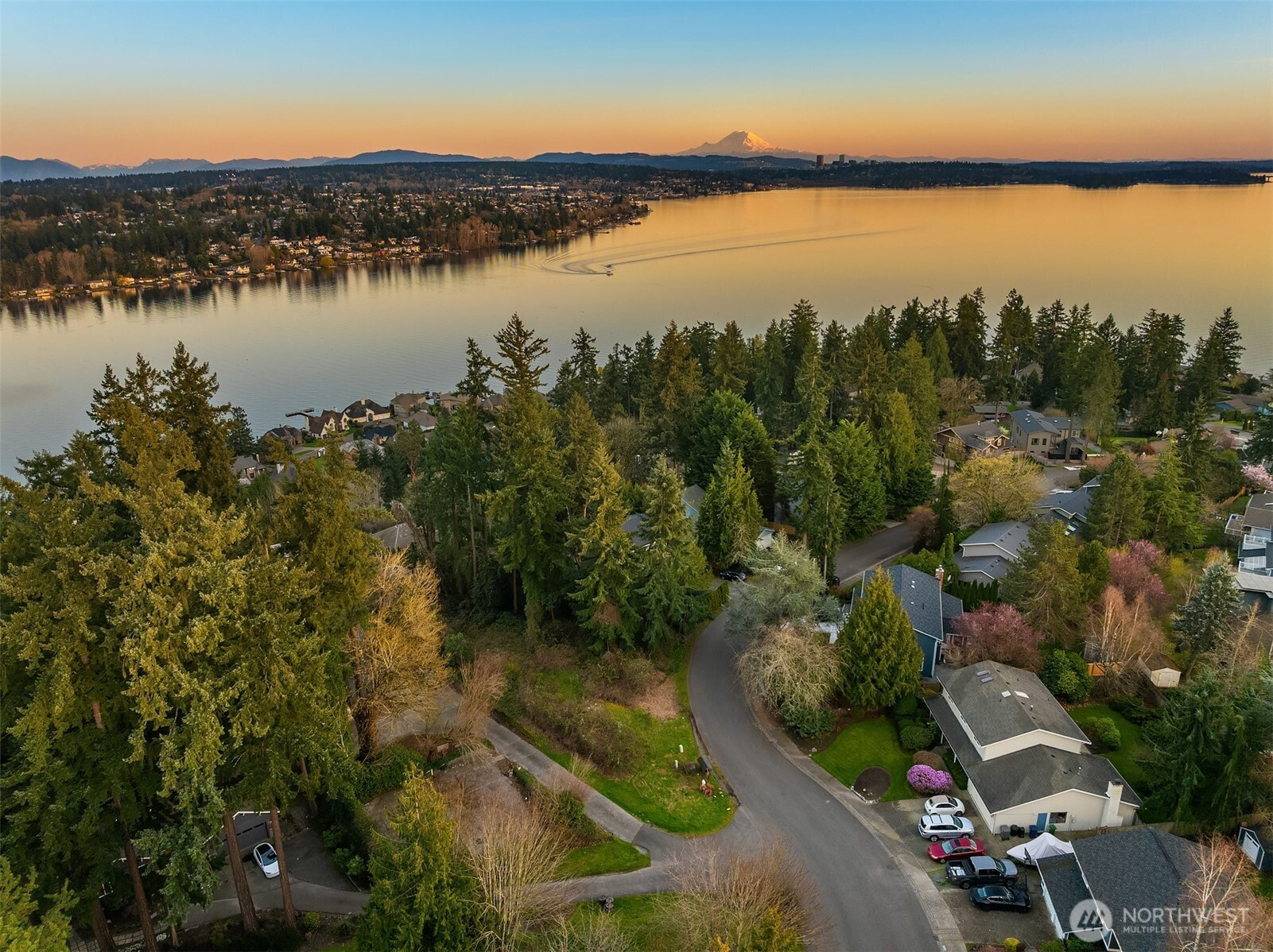 11312 83rd Place NE, Kirkland, WA 98034