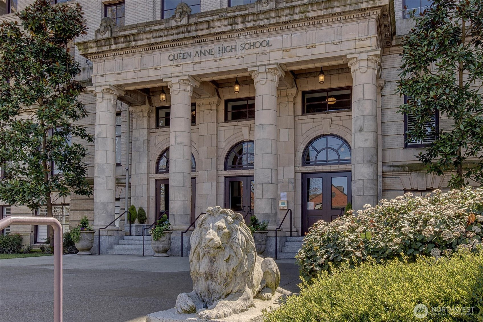 201 Galer Street, Seattle, WA 98109