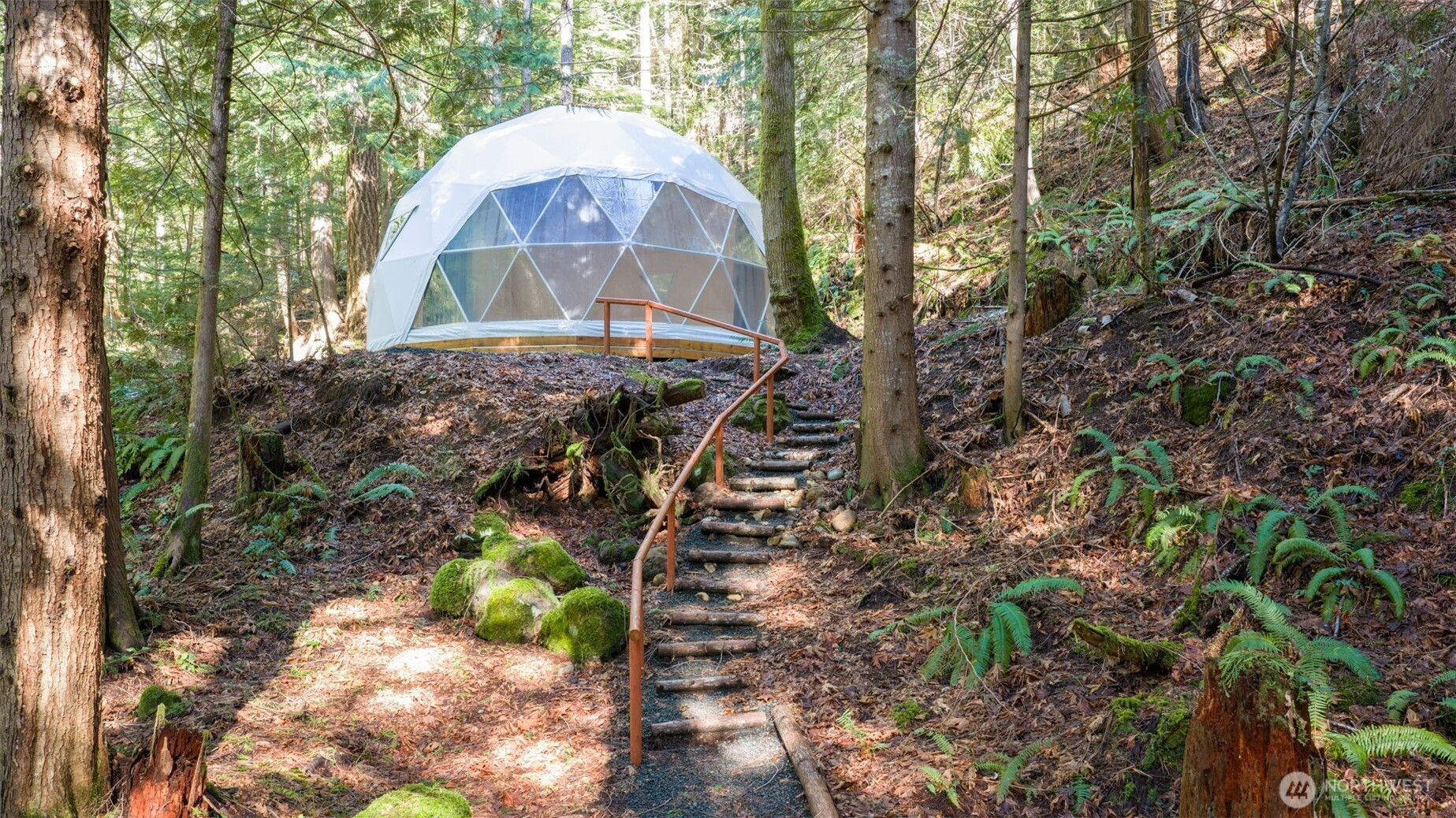 13 Dow Ridge Road, Hoodsport, WA 98548