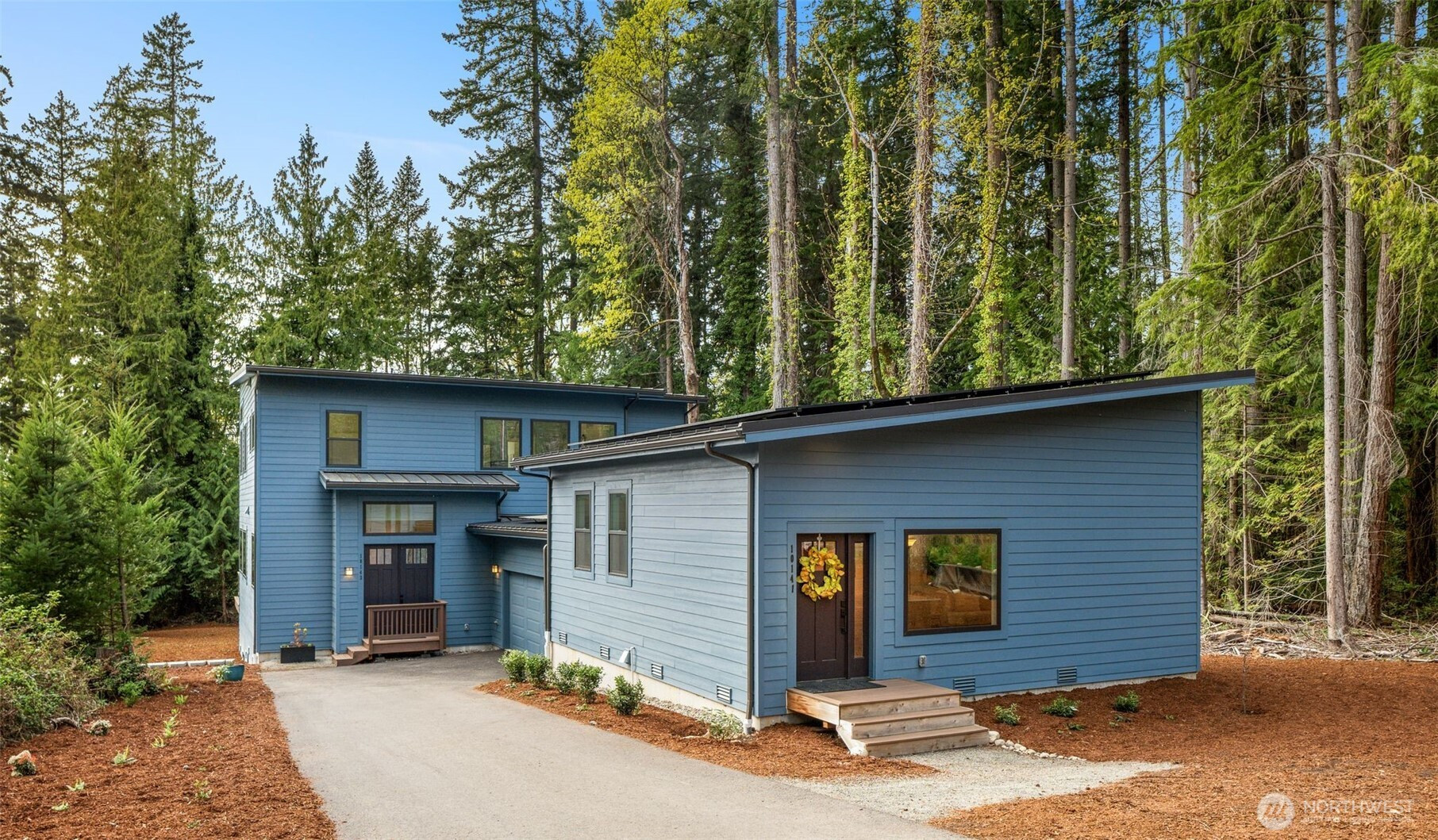 10143 Battle Point Drive NE, Bainbridge Island, WA 98110