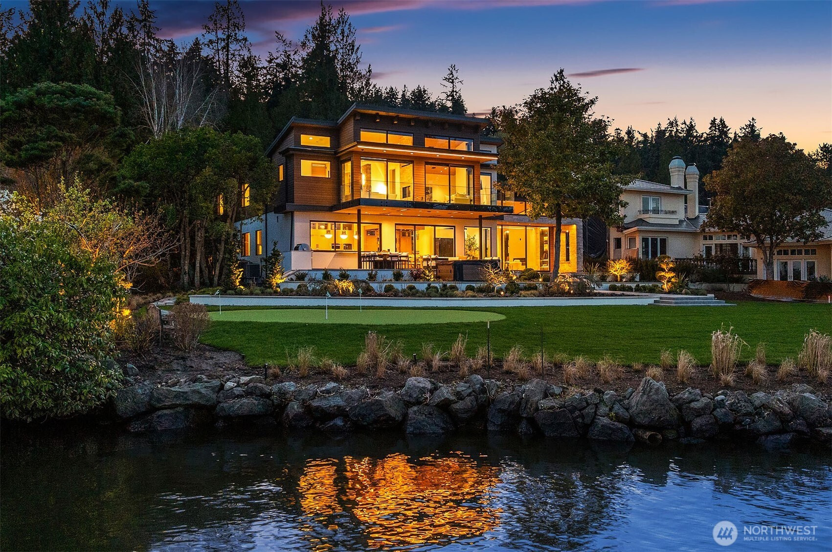 5330 Butterworth Road, Mercer Island, WA 98040