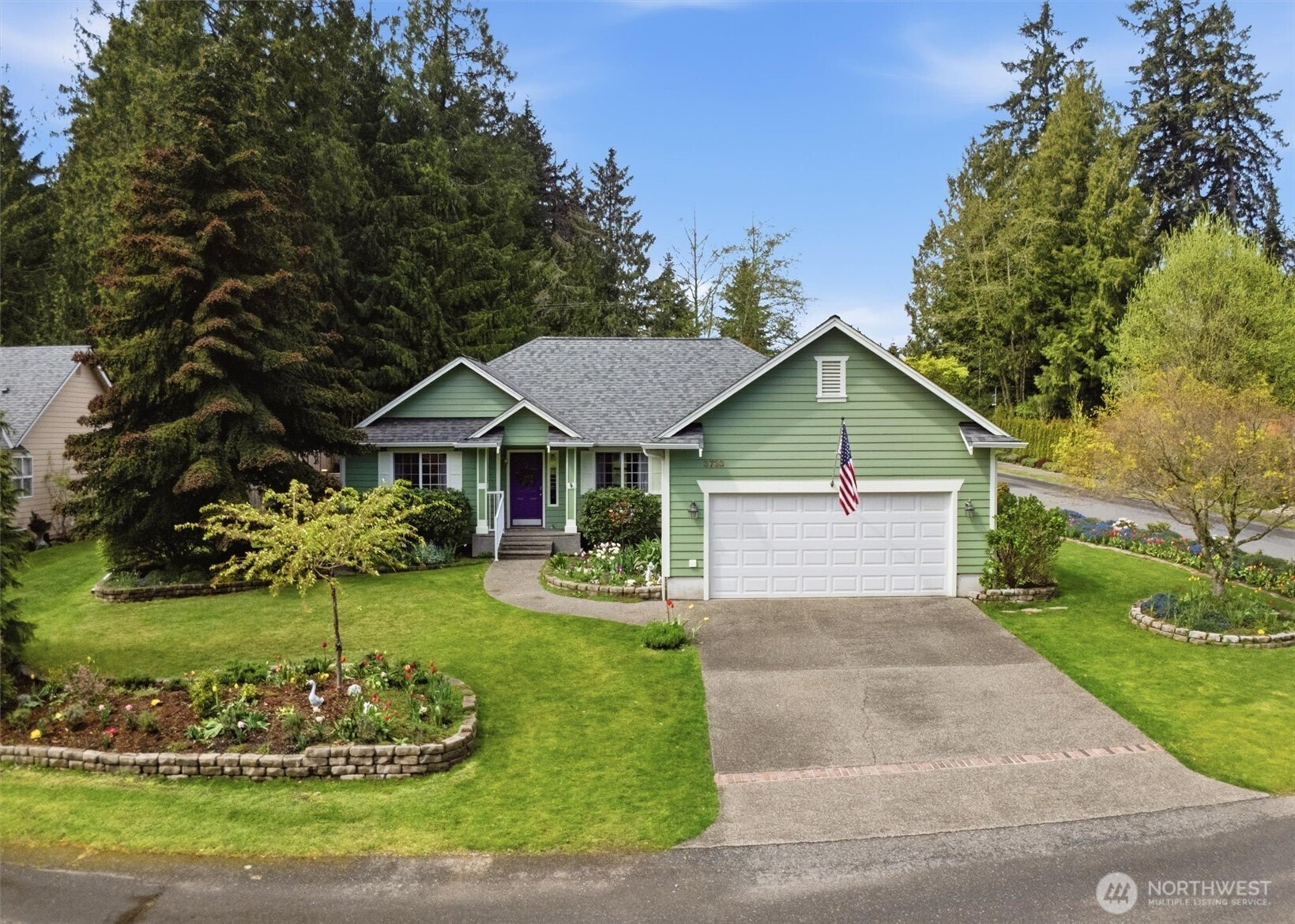 3733 NE Trout Brook Lane, Bremerton, WA 98311