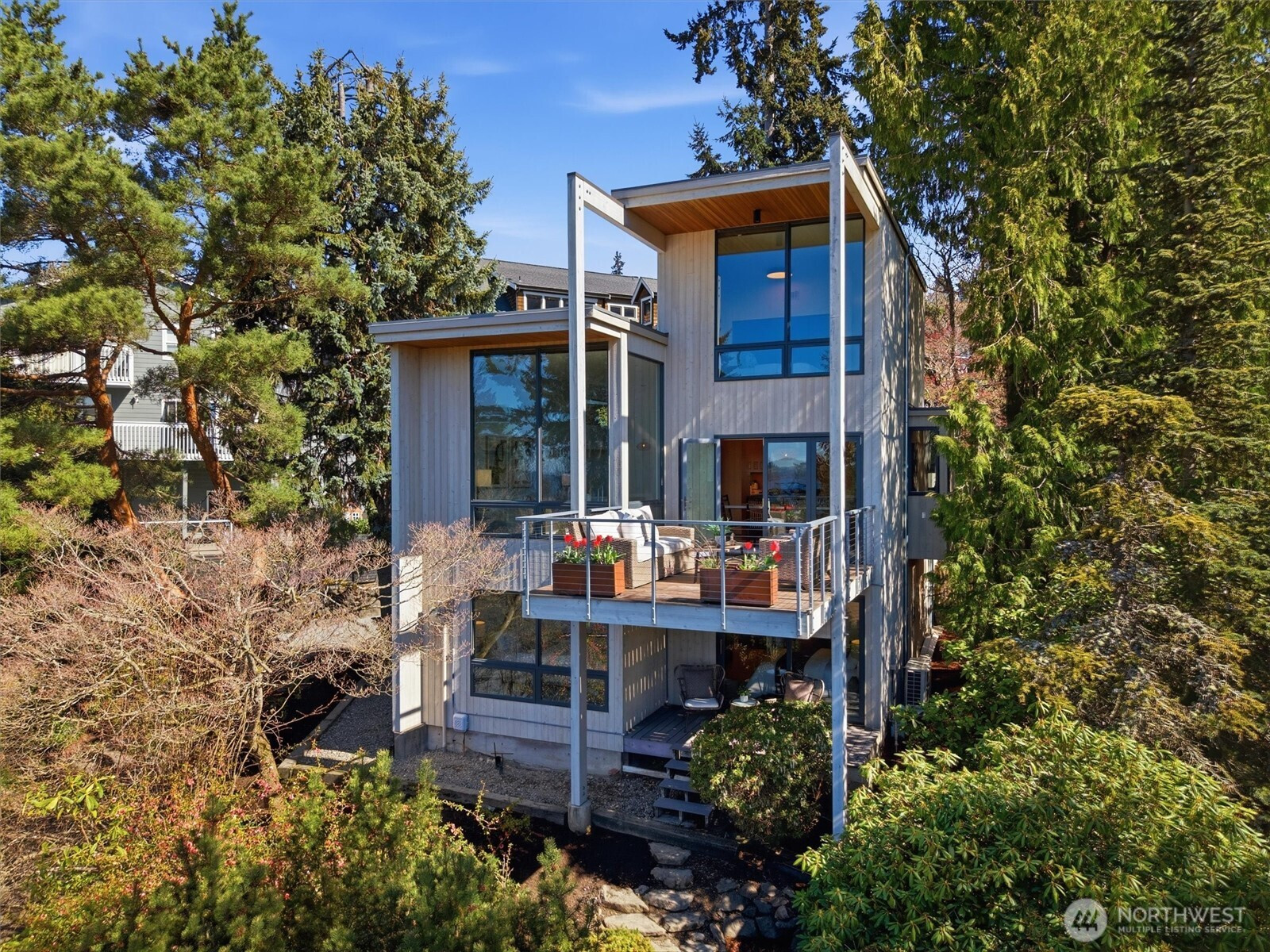 8718 43rd Place SW, Seattle, WA 98136