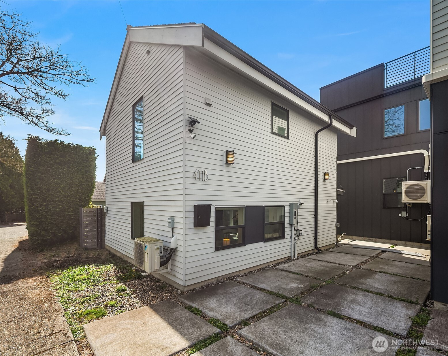 411 B NE 80th Street, Seattle, WA 98115