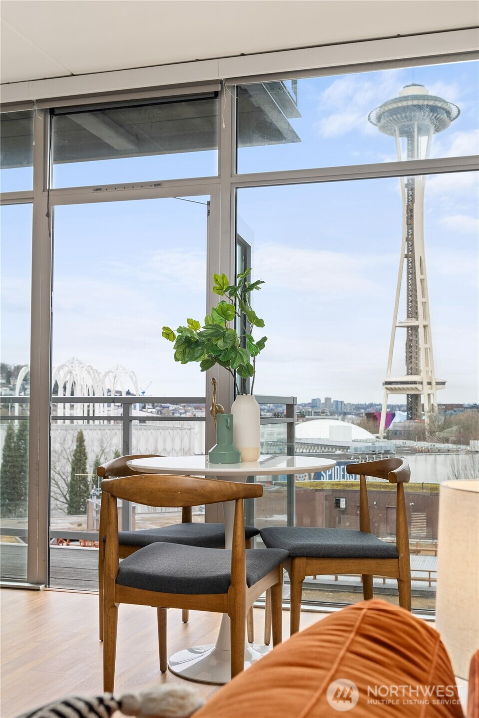 2911 2nd Avenue, Seattle, WA 98121