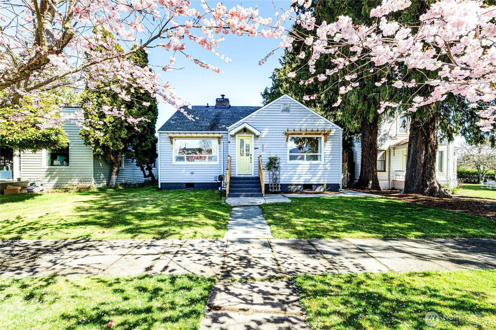 231 W Fourth Street, Port Angeles, WA 98362