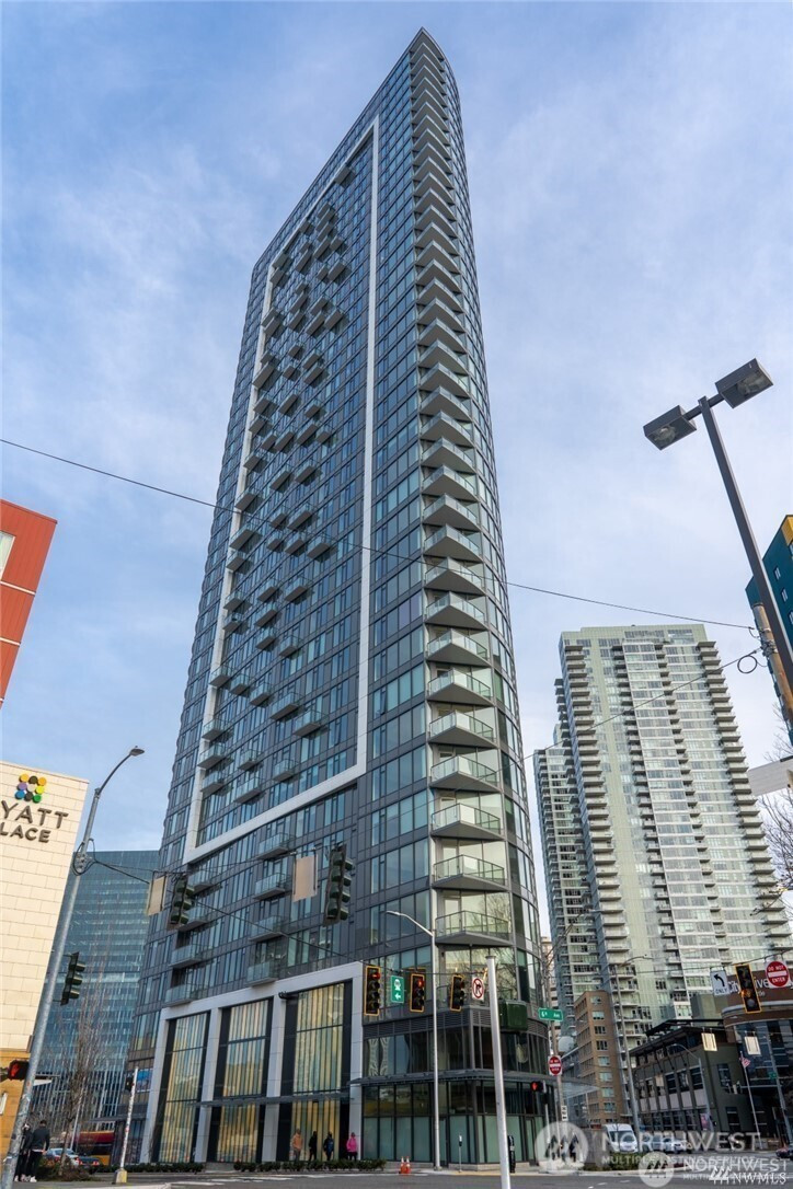 2510 6th Avenue, Seattle, WA 98121