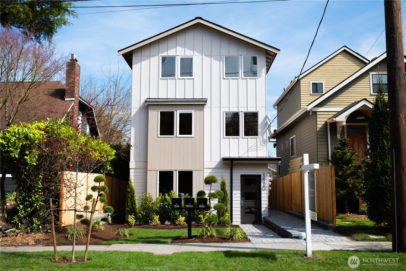 1530 25th Avenue, Seattle, WA 98122