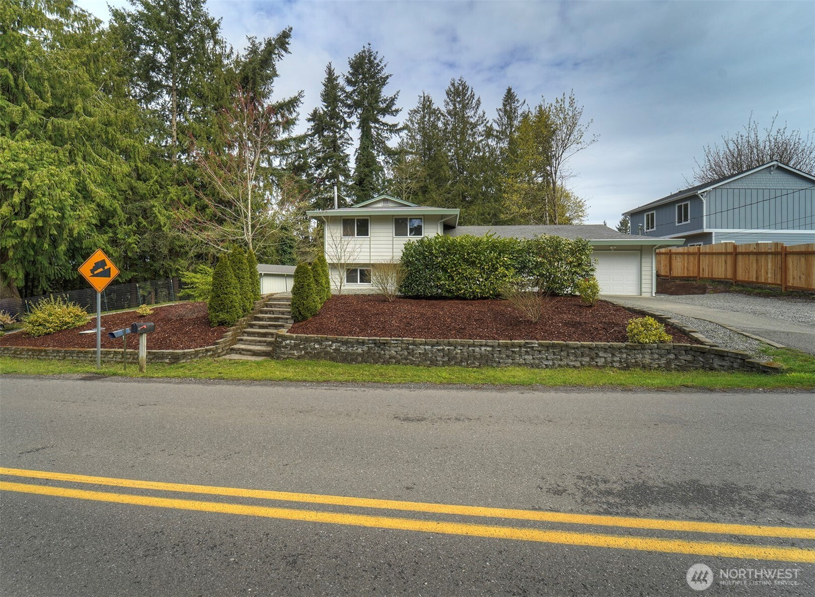 7630 NE Beachwood Avenue, Poulsbo, WA 98370