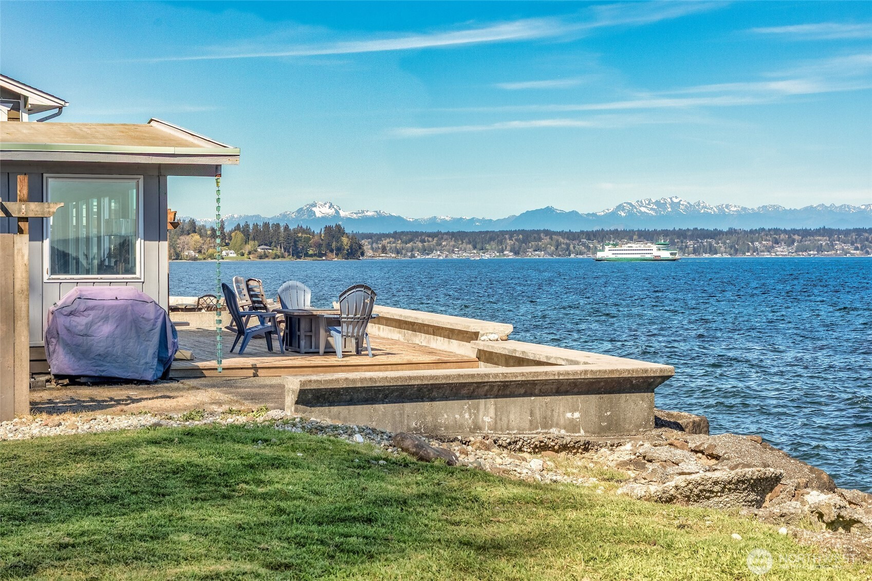 10873 Point Vashon Drive SW, Vashon, WA 98070