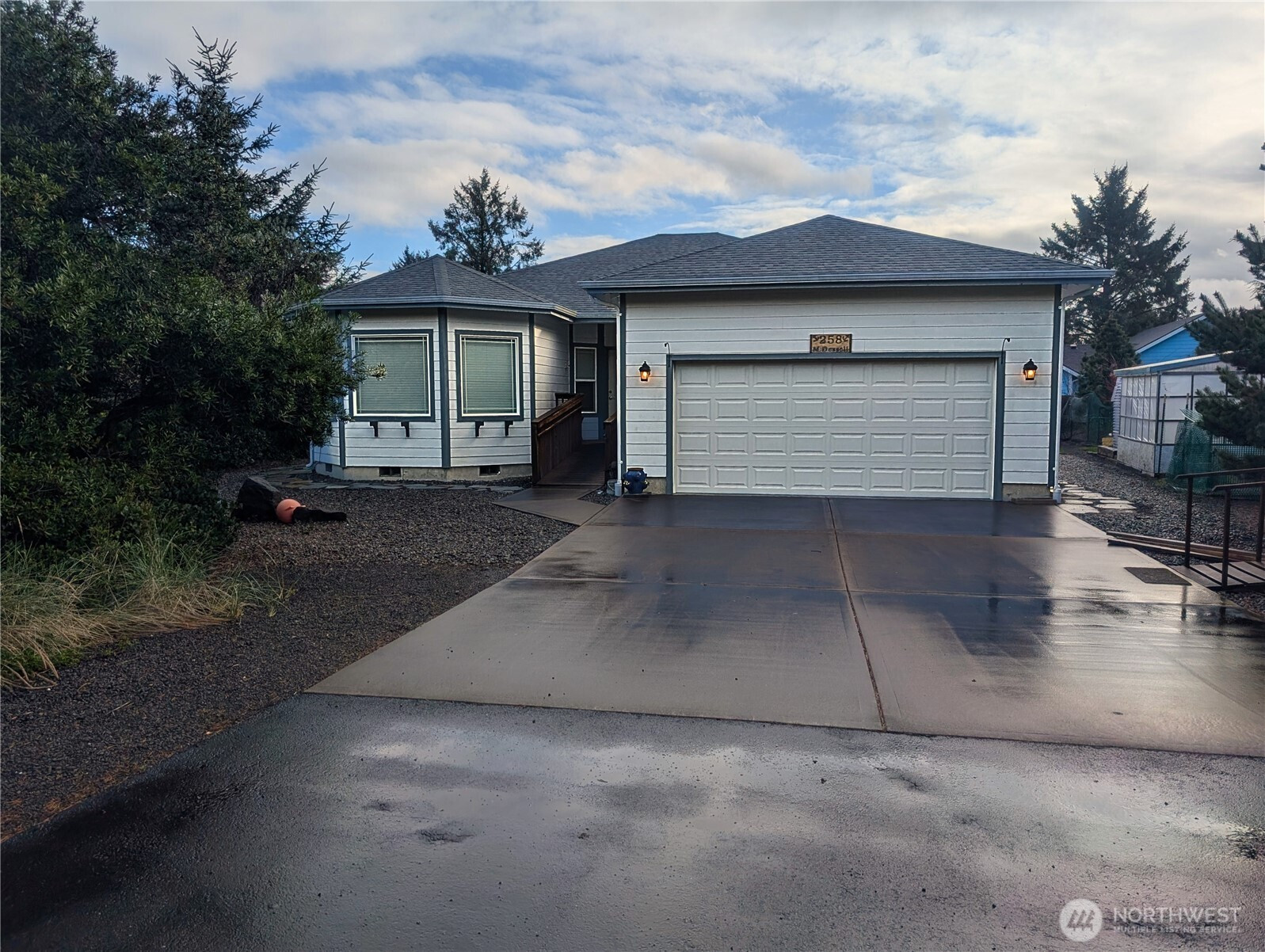 258 N Razor Clam Drive SW, Ocean Shores, WA 98569
