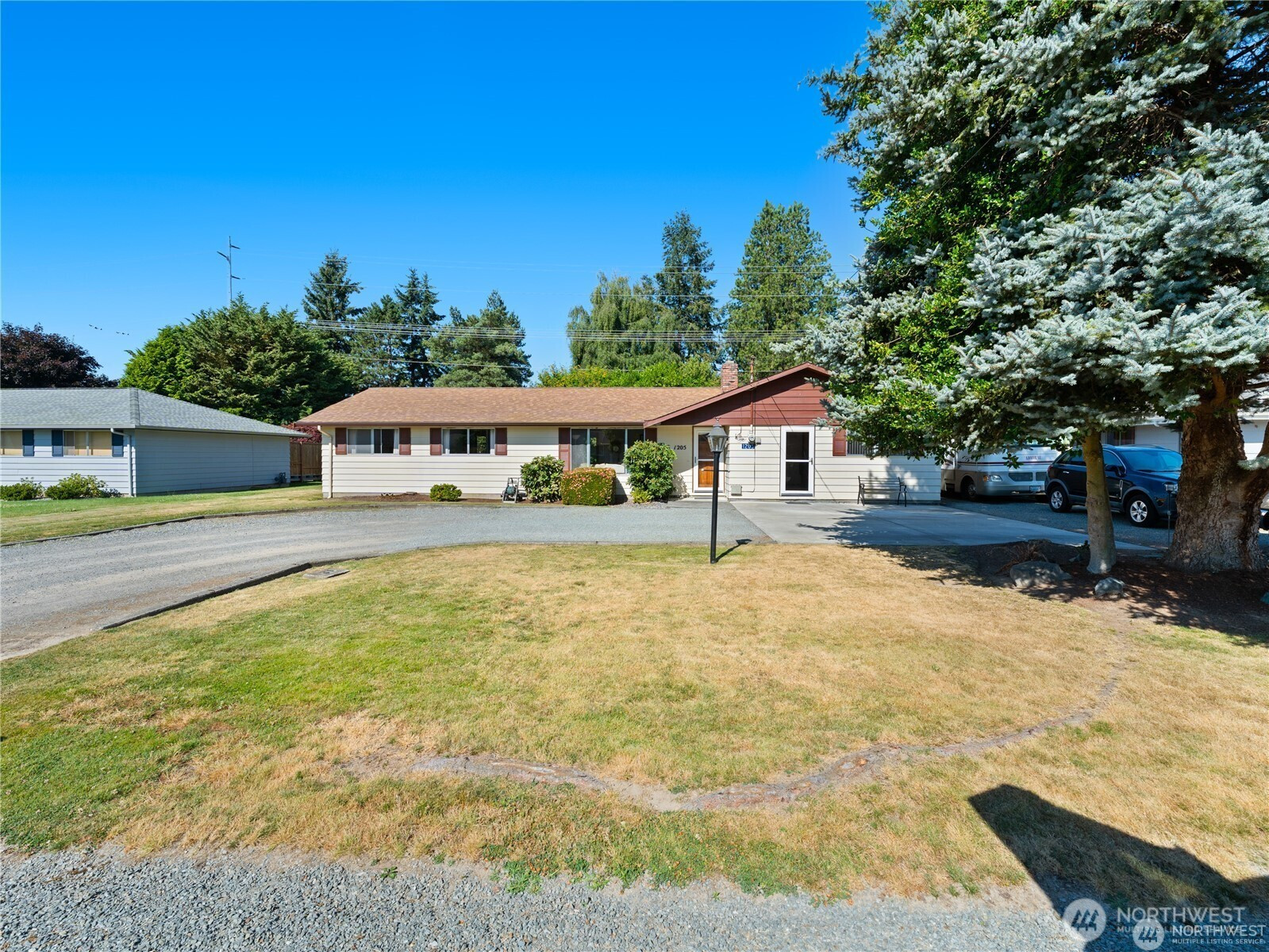 1205 S Walnut Street, Burlington, WA 98233