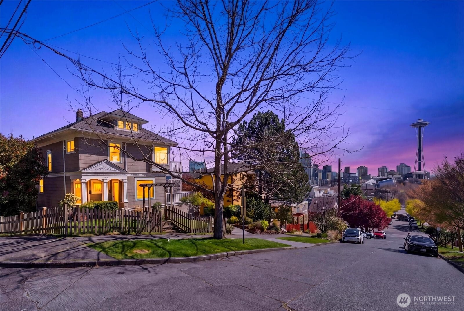 920 4th Avenue N, Seattle, WA 98109