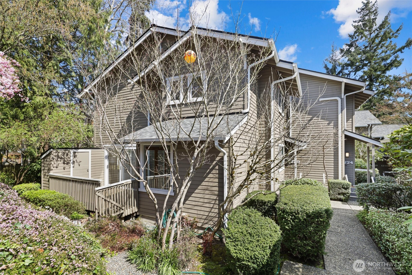 1230 101st Place NE, Bellevue, WA 98004