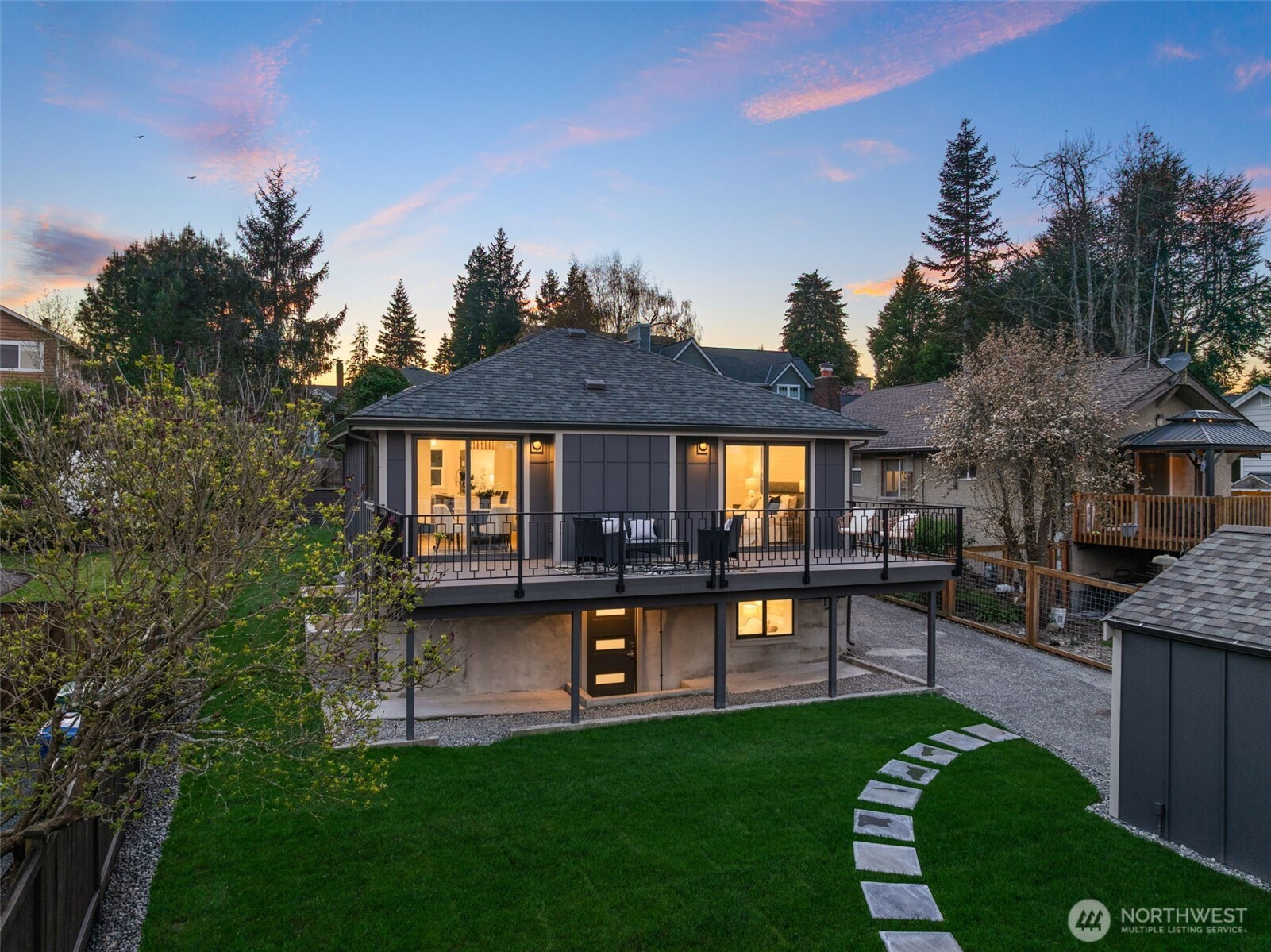 12012 North Park Avenue N, Seattle, WA 98133