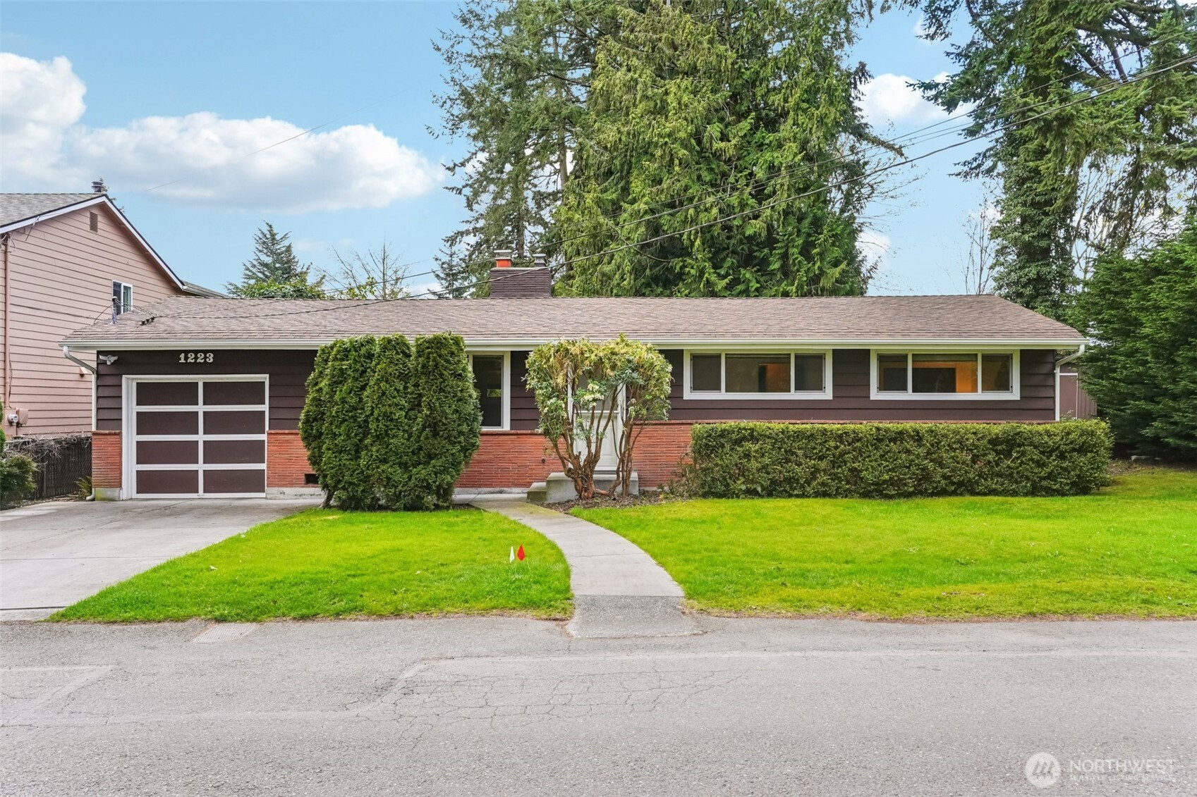 1223 N 188th Street, Shoreline, WA 98133