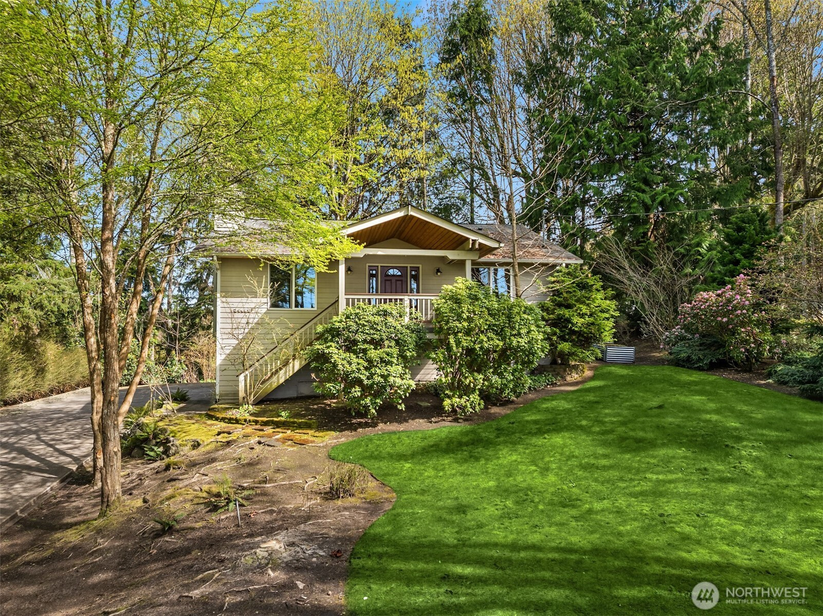 34482 Bridge View Drive NE, Kingston, WA 98346