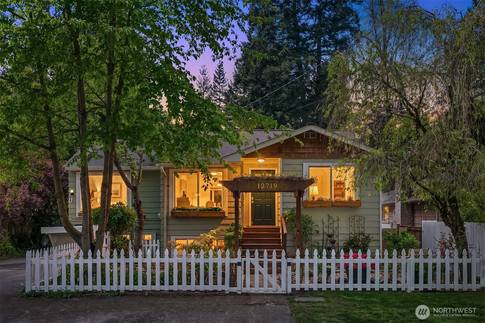 12719 12th Avenue NE, Seattle, WA 98125