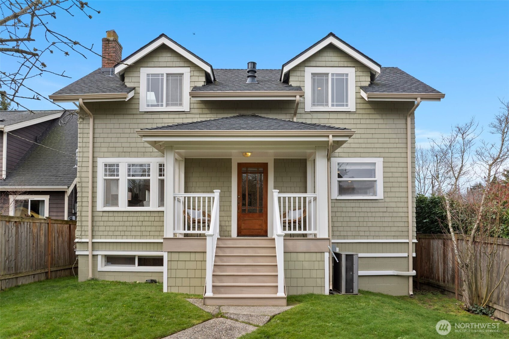 1427 MLK Jr Way, Seattle, WA 98122