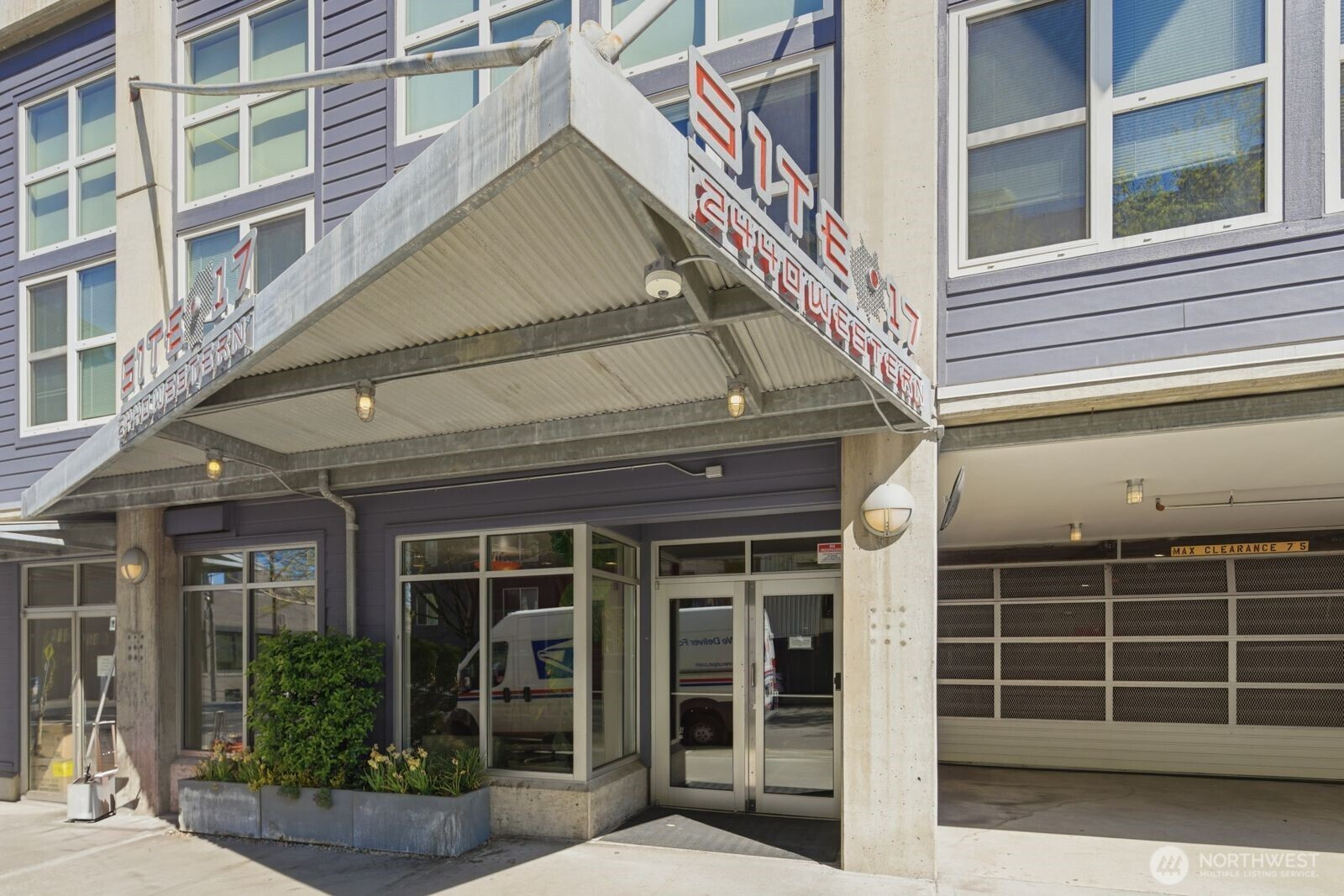 2440 Western Ave, Seattle, WA 98121