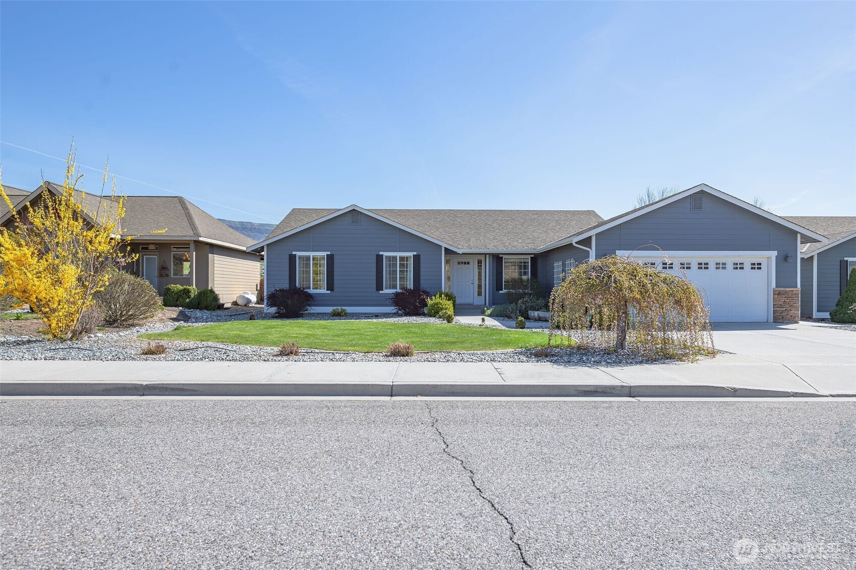 2327 Spring Wheat Road, East Wenatchee, WA 98802
