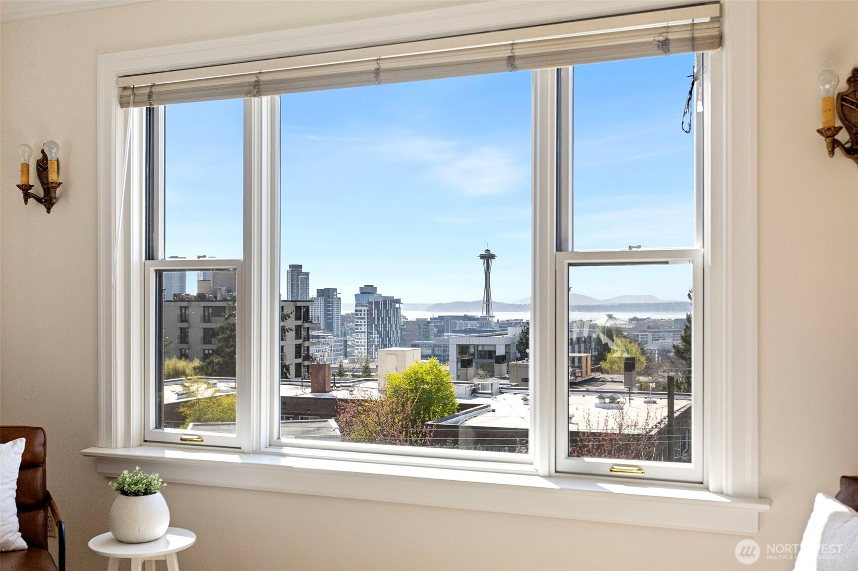 711 Belmont Place E, Seattle, WA 98102