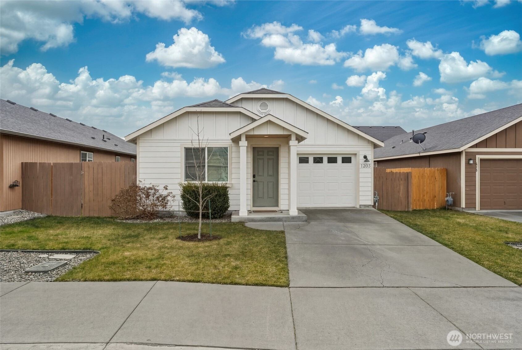 1203 SW Carver Street, College Place, WA 99324