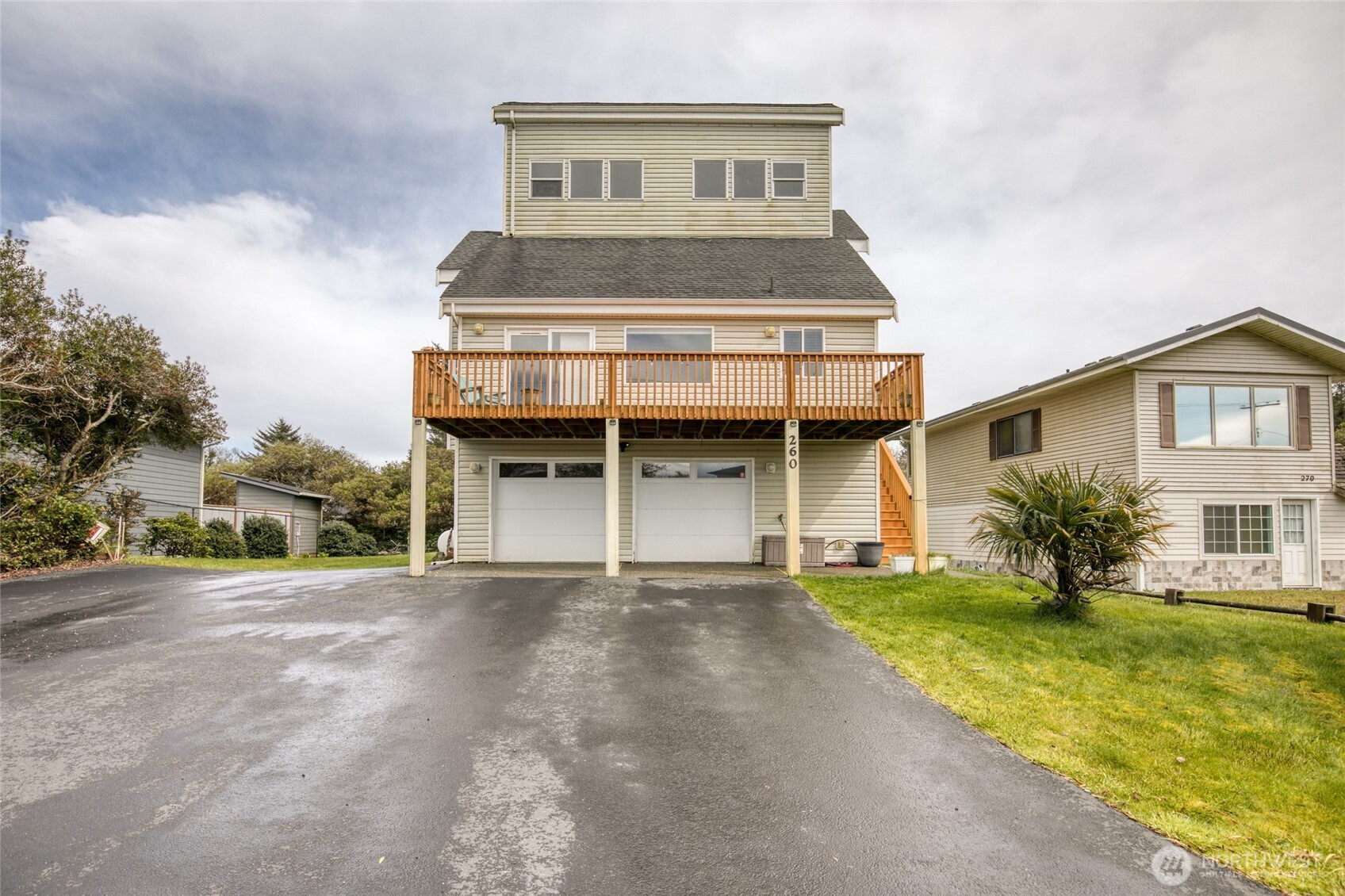 260 Ocean shores Boulevard SW, Ocean Shores, WA 98569