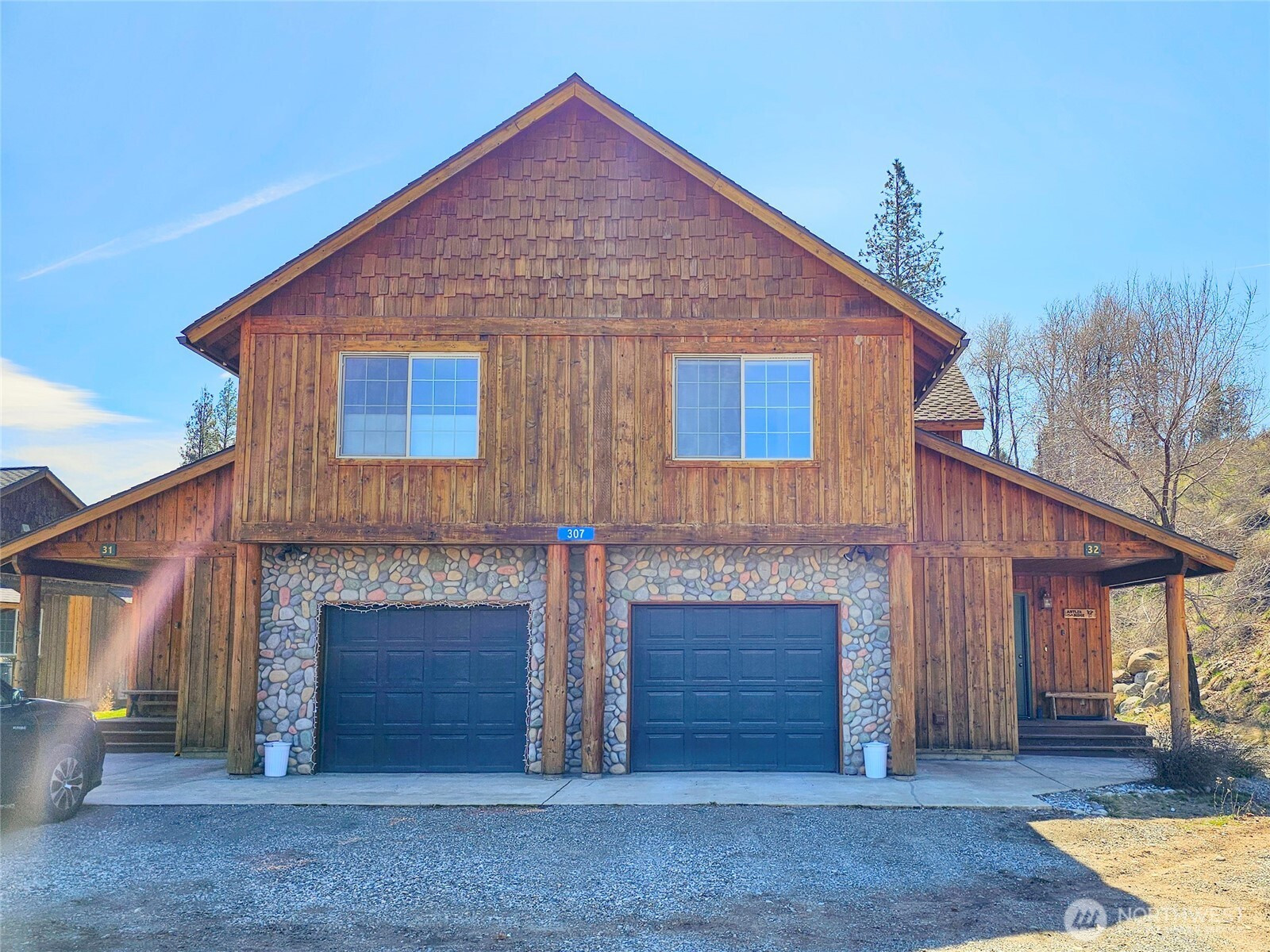 307 2 Cascadian Lane, Winthrop, WA 98862
