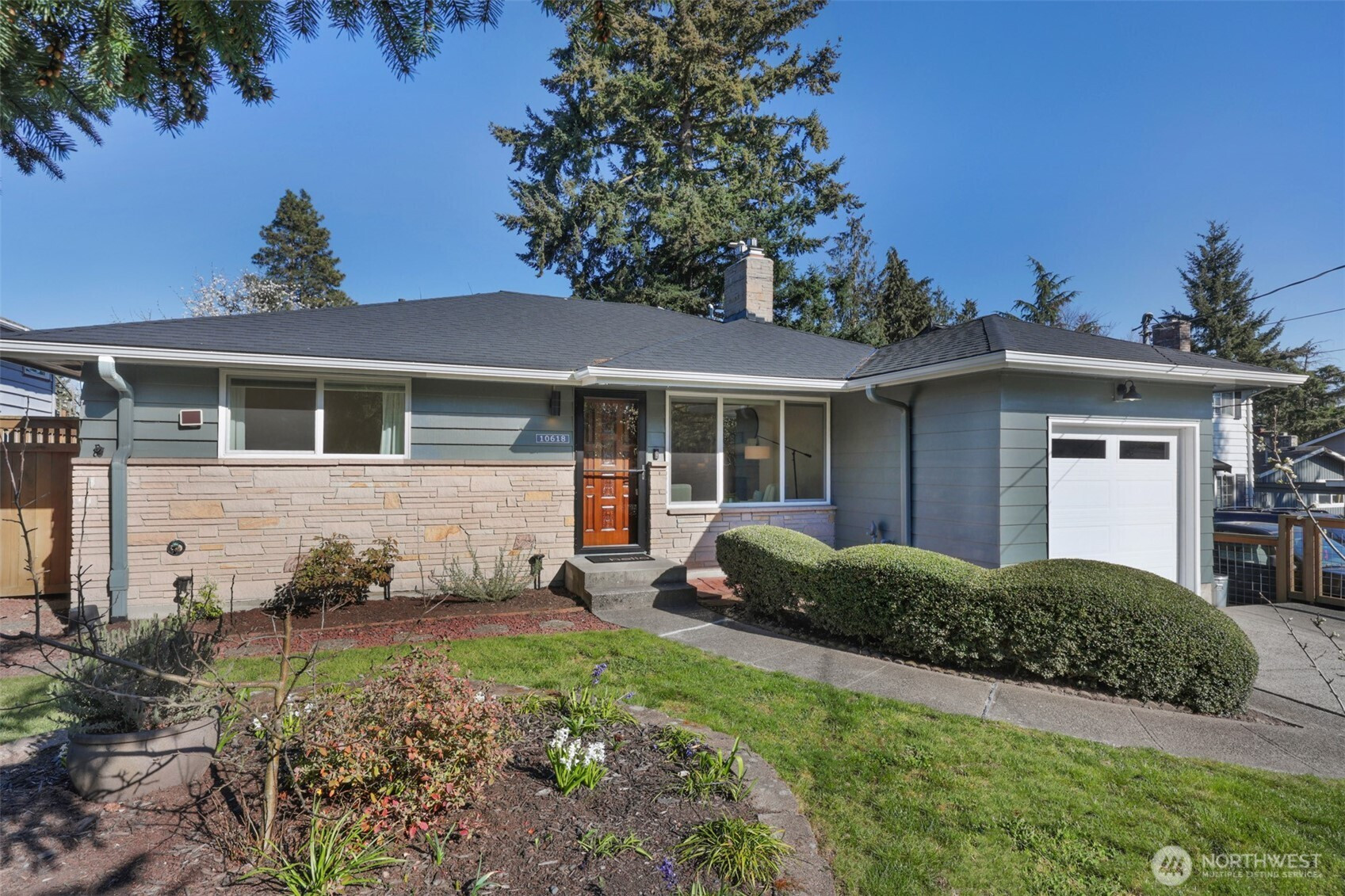 10618 35th Avenue SW, Seattle, WA 98146