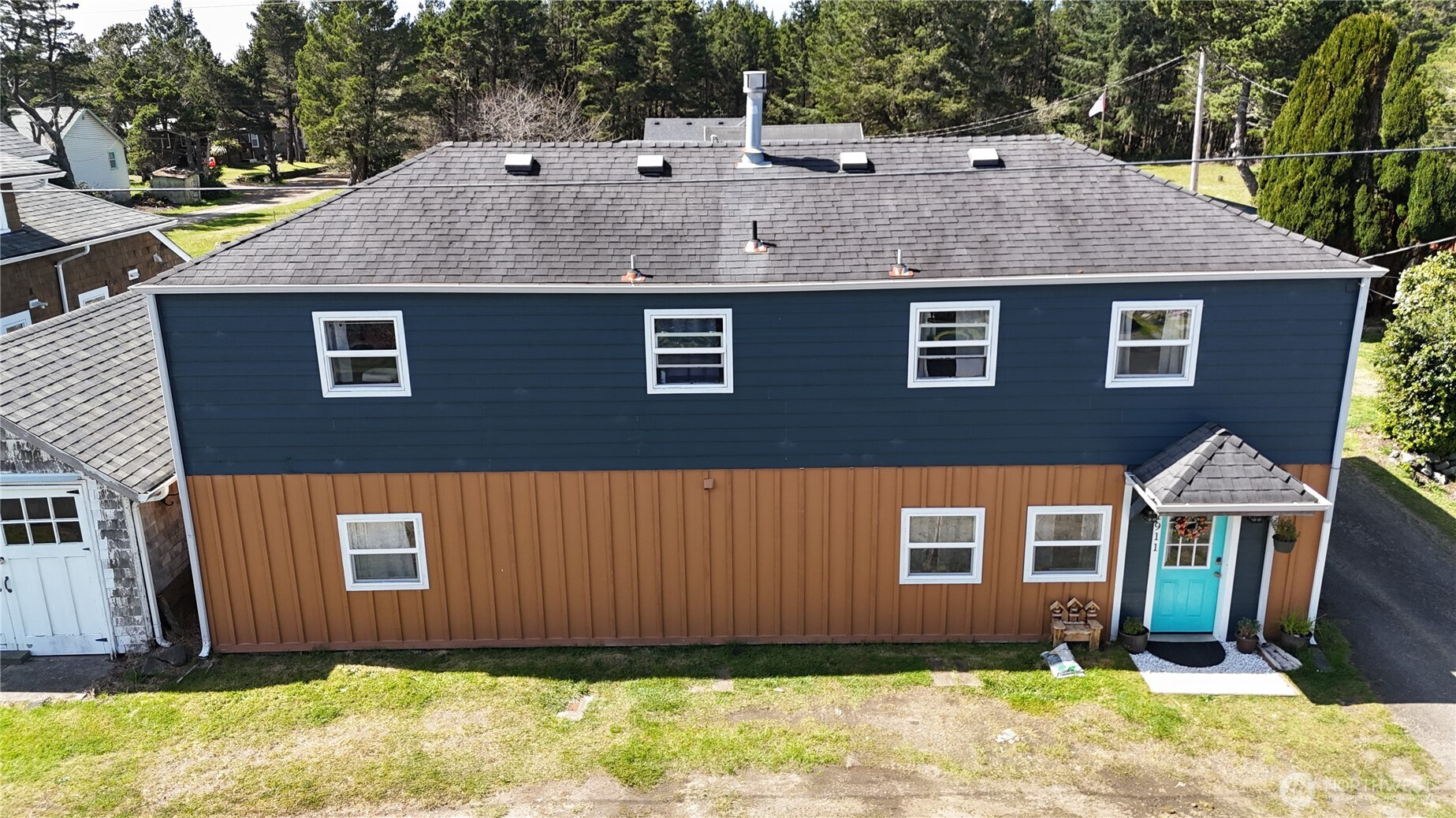 1911 Ocean Beach Boulevard S, Long Beach, WA 98631