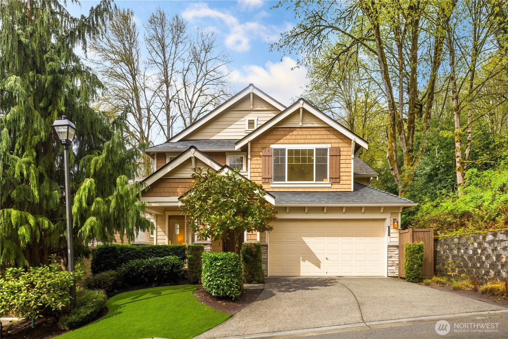 10608 106th Place NE, Kirkland, WA 98033