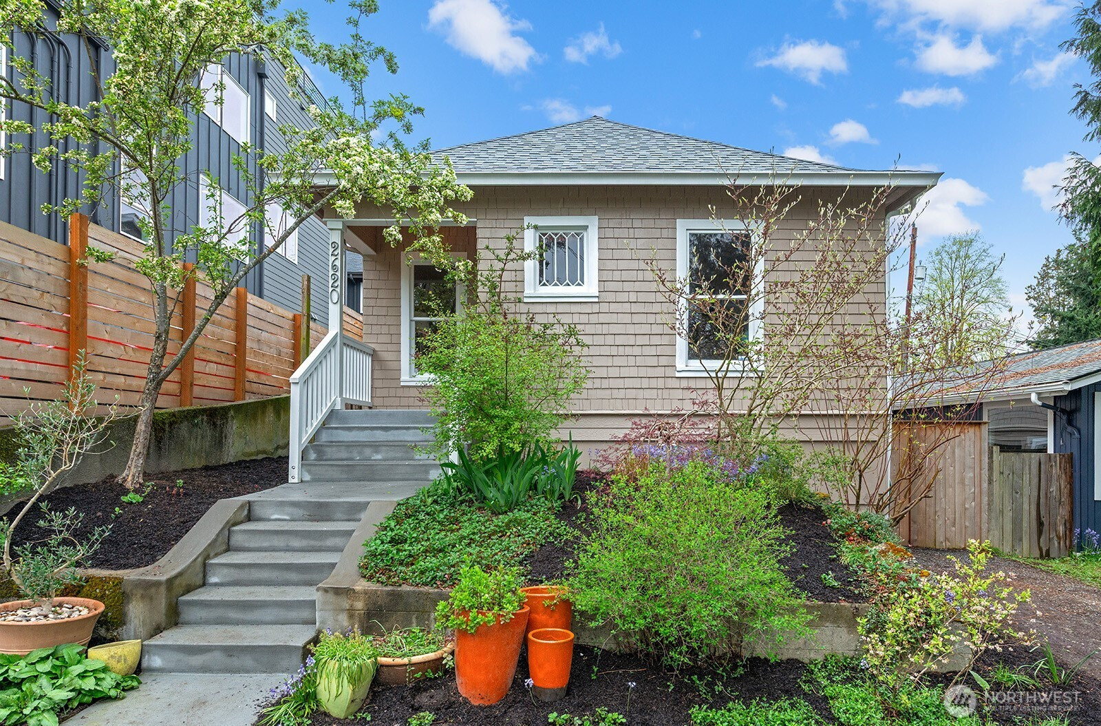 2620 E Roy Street, Seattle, WA 98112