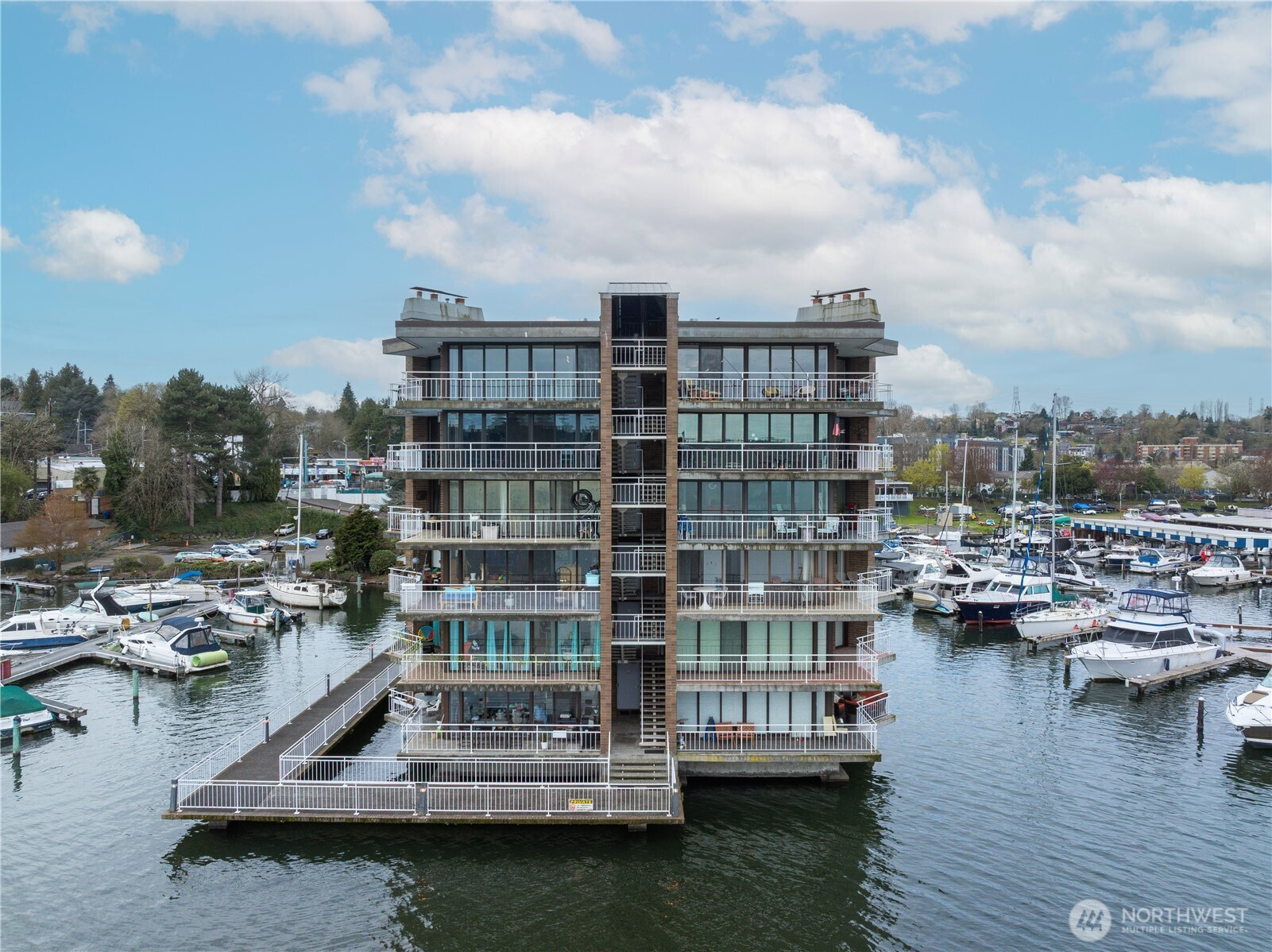 9500 Rainier Avenue S, Seattle, WA 98118