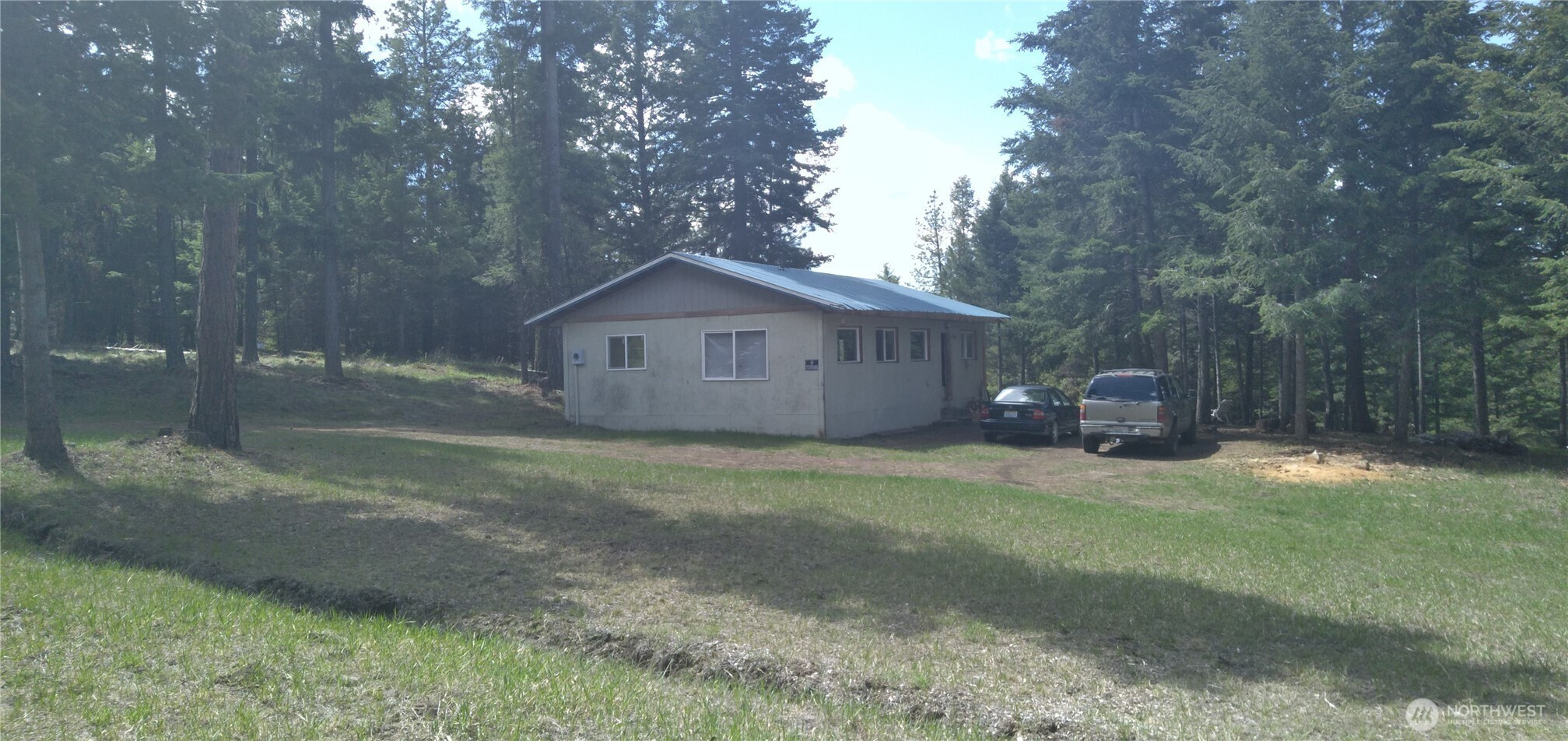 51 Trap Line Loop Road, Oroville, WA 98844