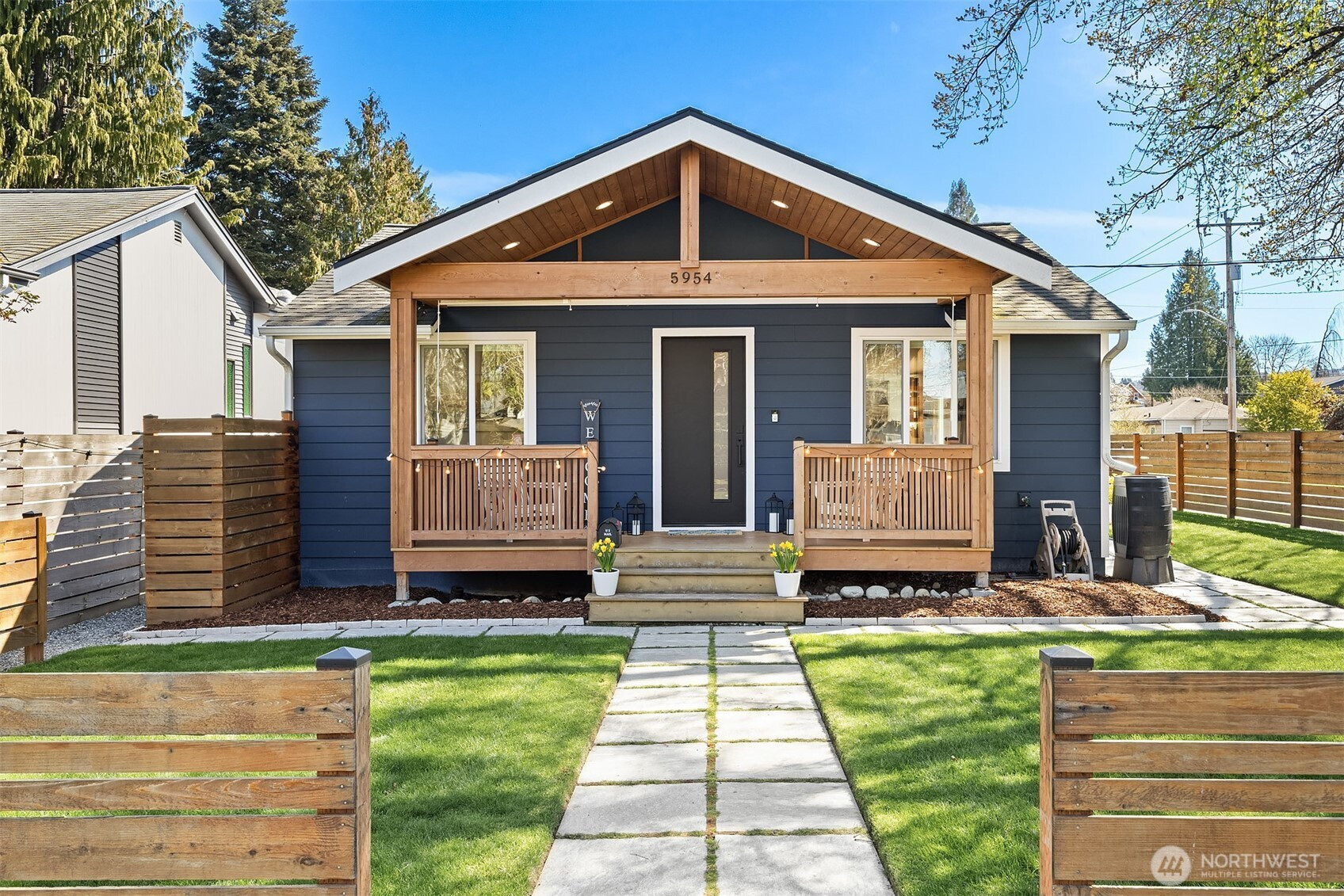 5954 SW 49th Ave, Seattle, WA 98136