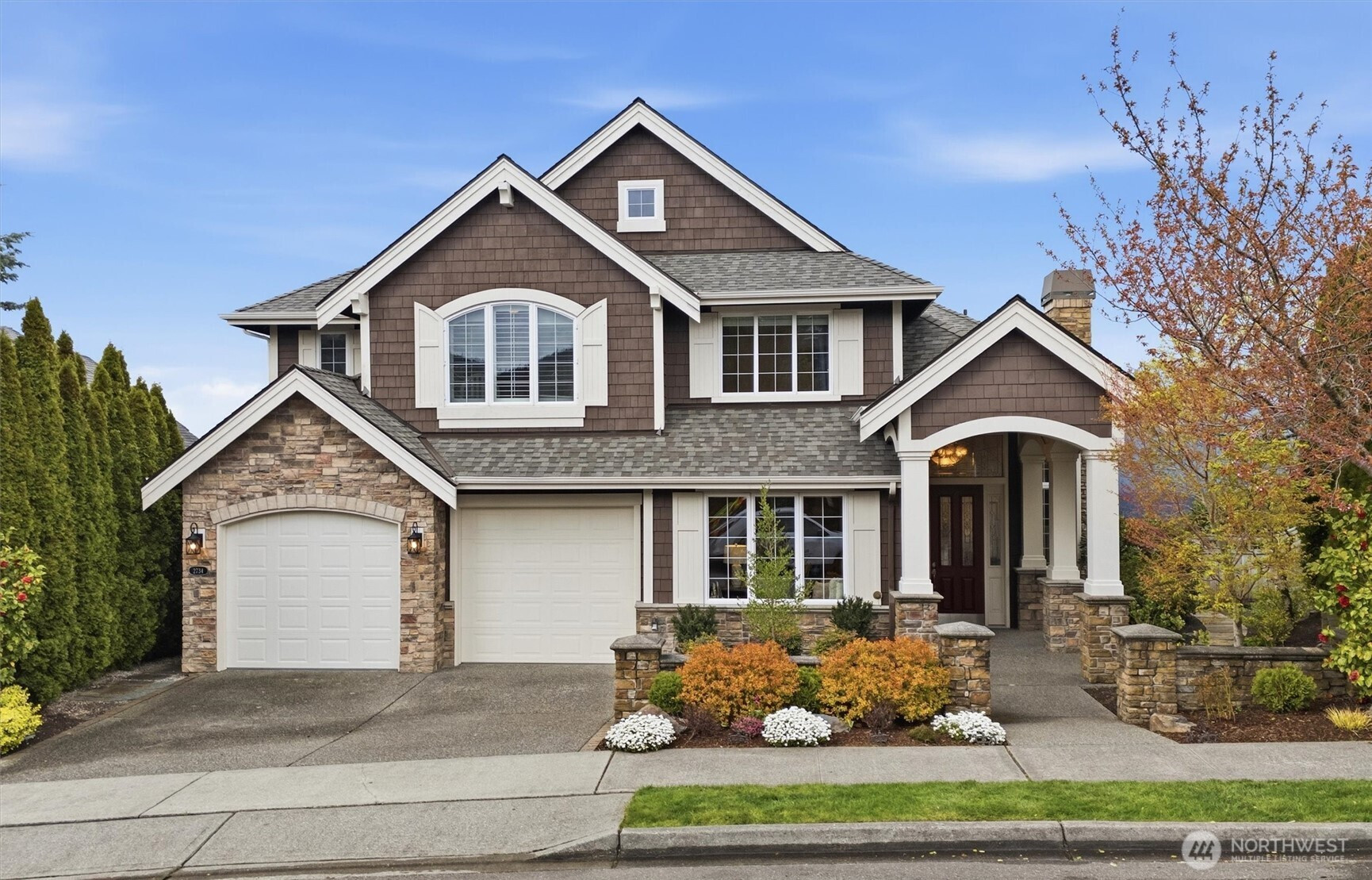 2734 NE Daphne Street, Issaquah, WA 98029