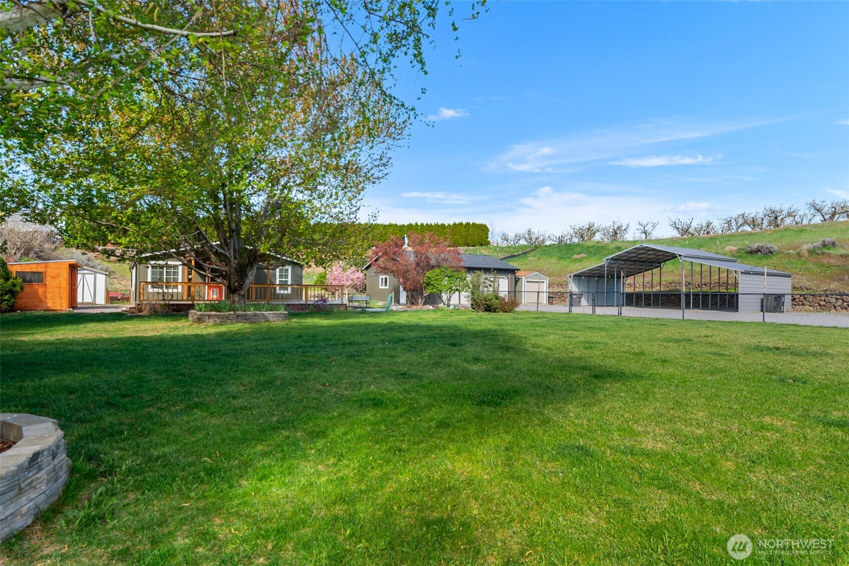 2524 NE J Street, East Wenatchee, WA 98802