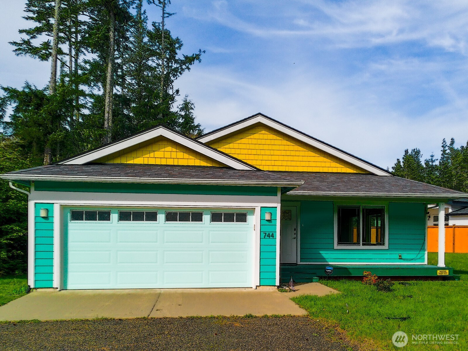 744 Evergreen Avenue, Ocean Shores, WA 98569