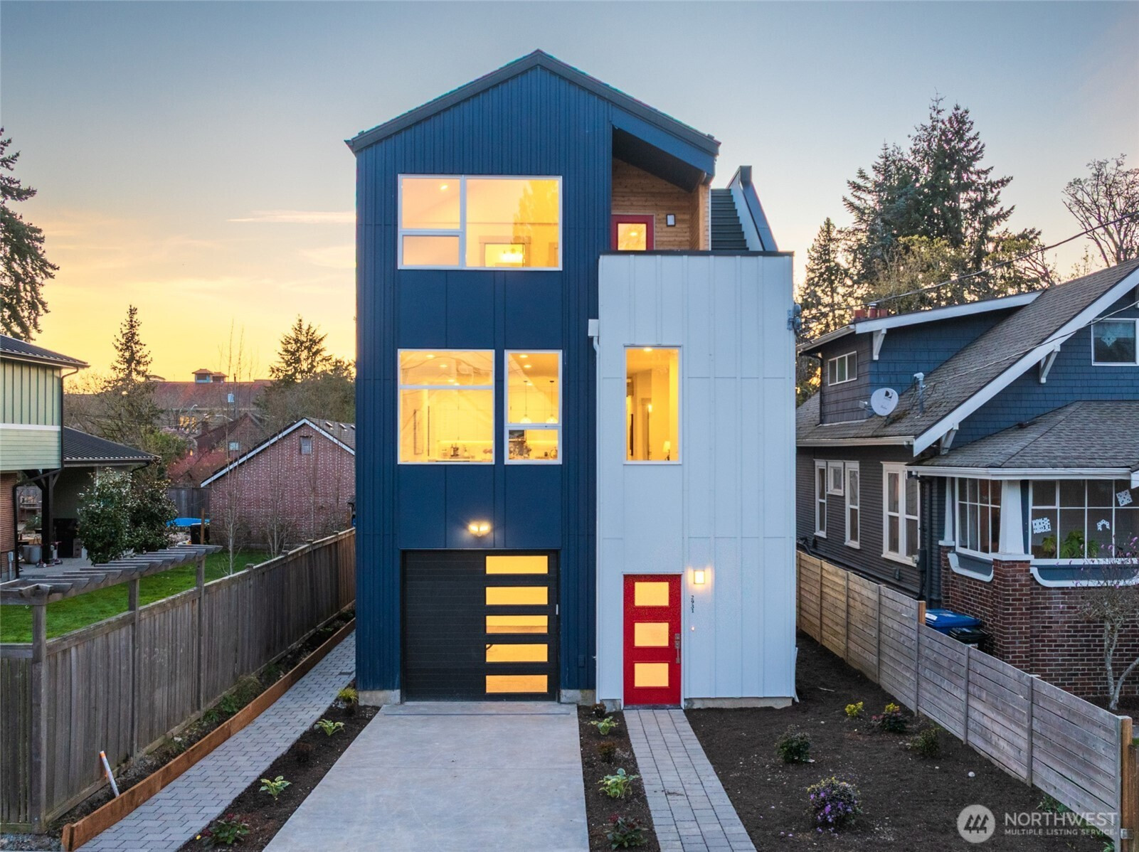 2931 39th Avenue SW, Seattle, WA 98116