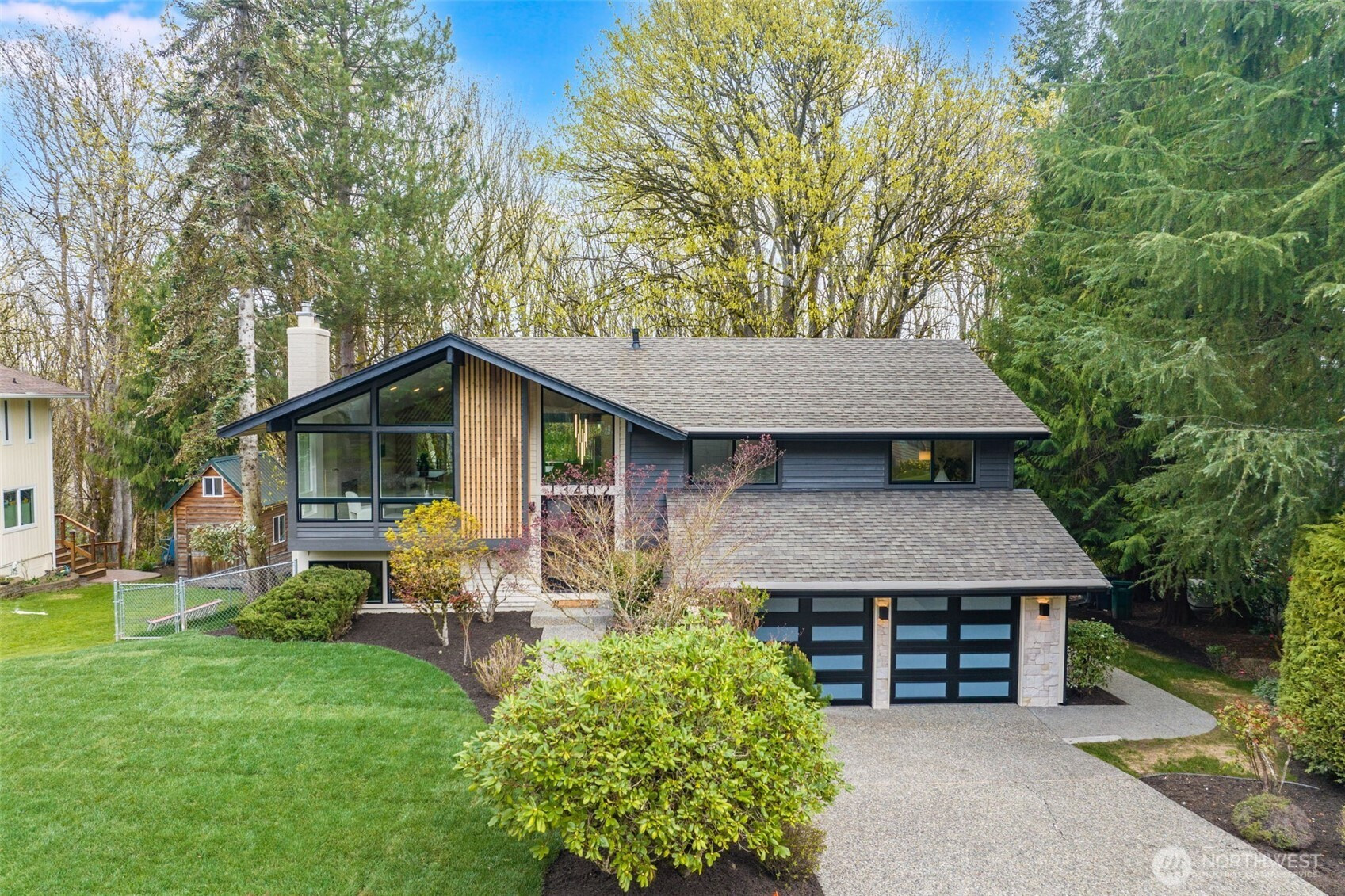 13402 NE 119th Way, Redmond, WA 98052