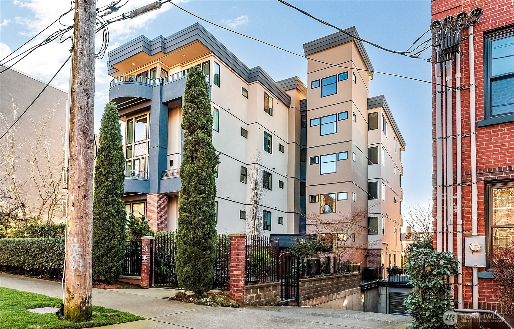 21 W Comstock Street, Seattle, WA 98119