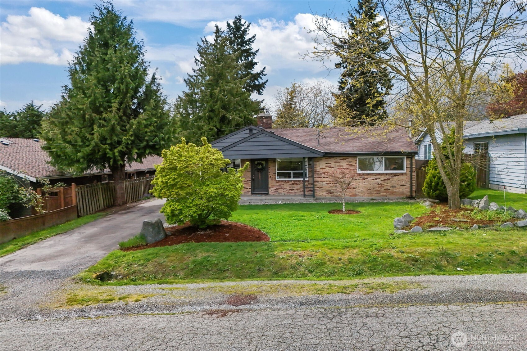16227 15th Avenue SW, Burien, WA 98166