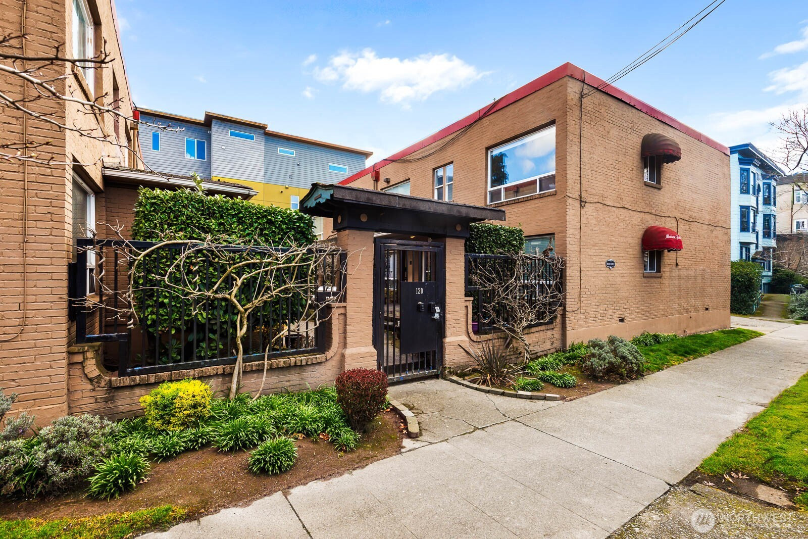 120 14th Avenue, Seattle, WA 98122