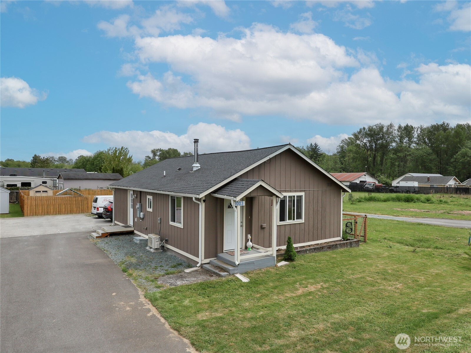 1003 N Fruitdale Road, Sedro Woolley, WA 98284