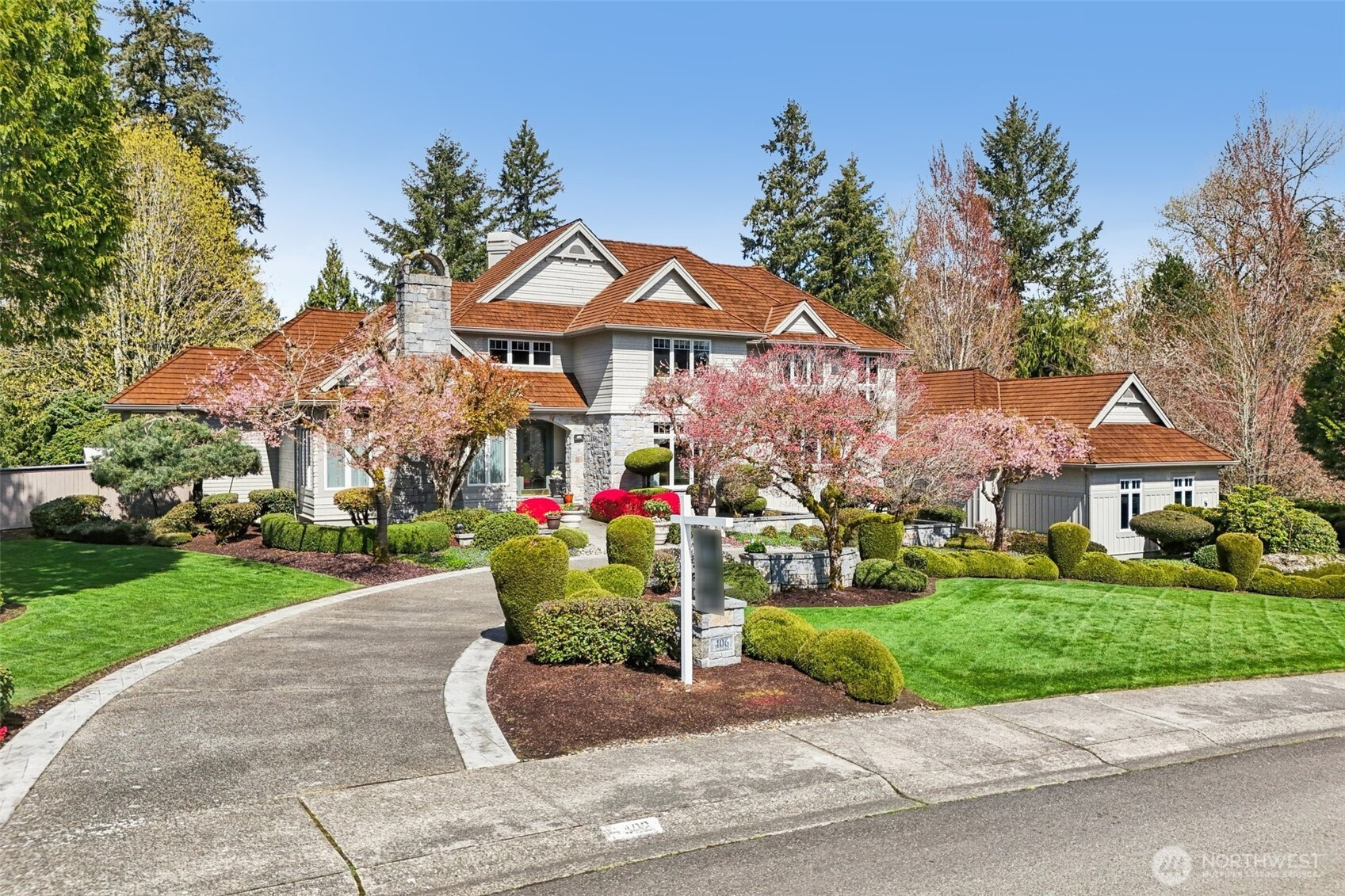 406 Windsor Dr SE, Sammamish, WA 98074